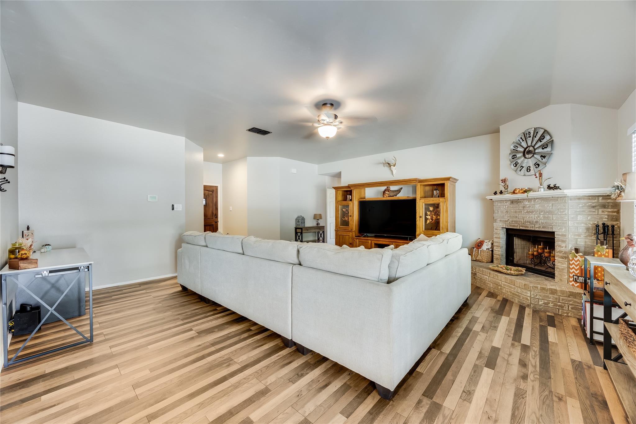 116 Whitetail Ln, Hutto, TX 78634