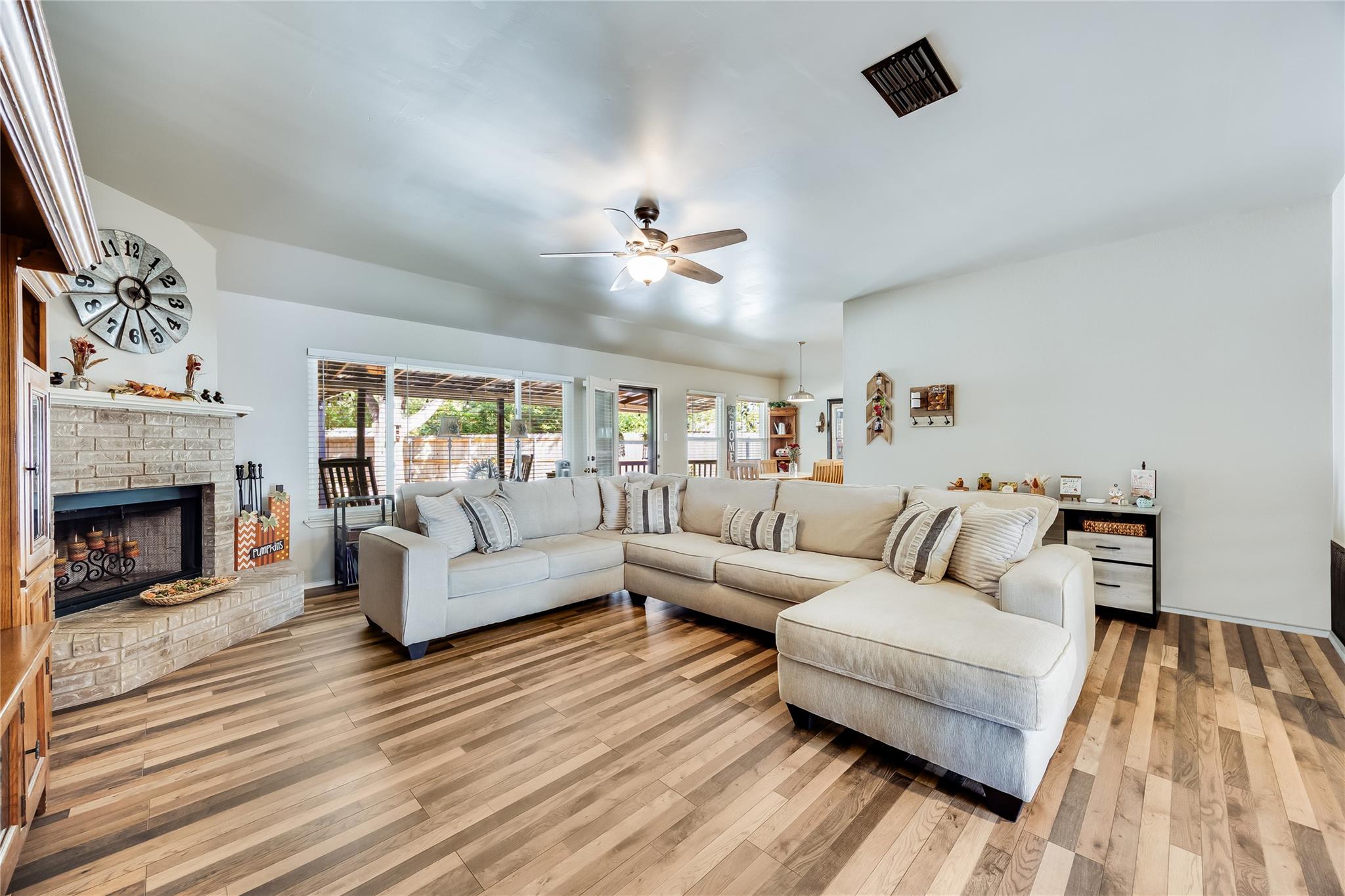 116 Whitetail Ln, Hutto, TX 78634