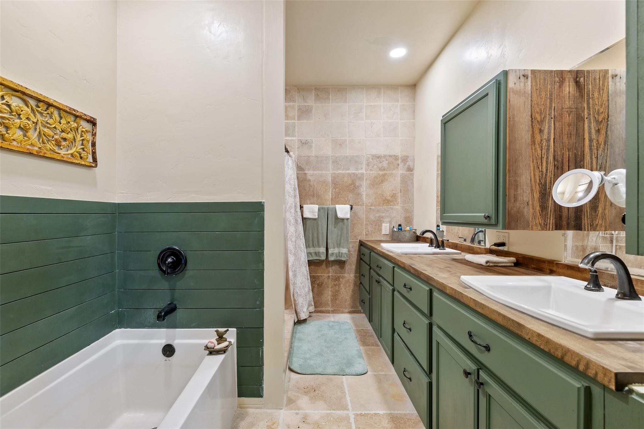 2124 Crabapple Rd, Blanco, TX 78606