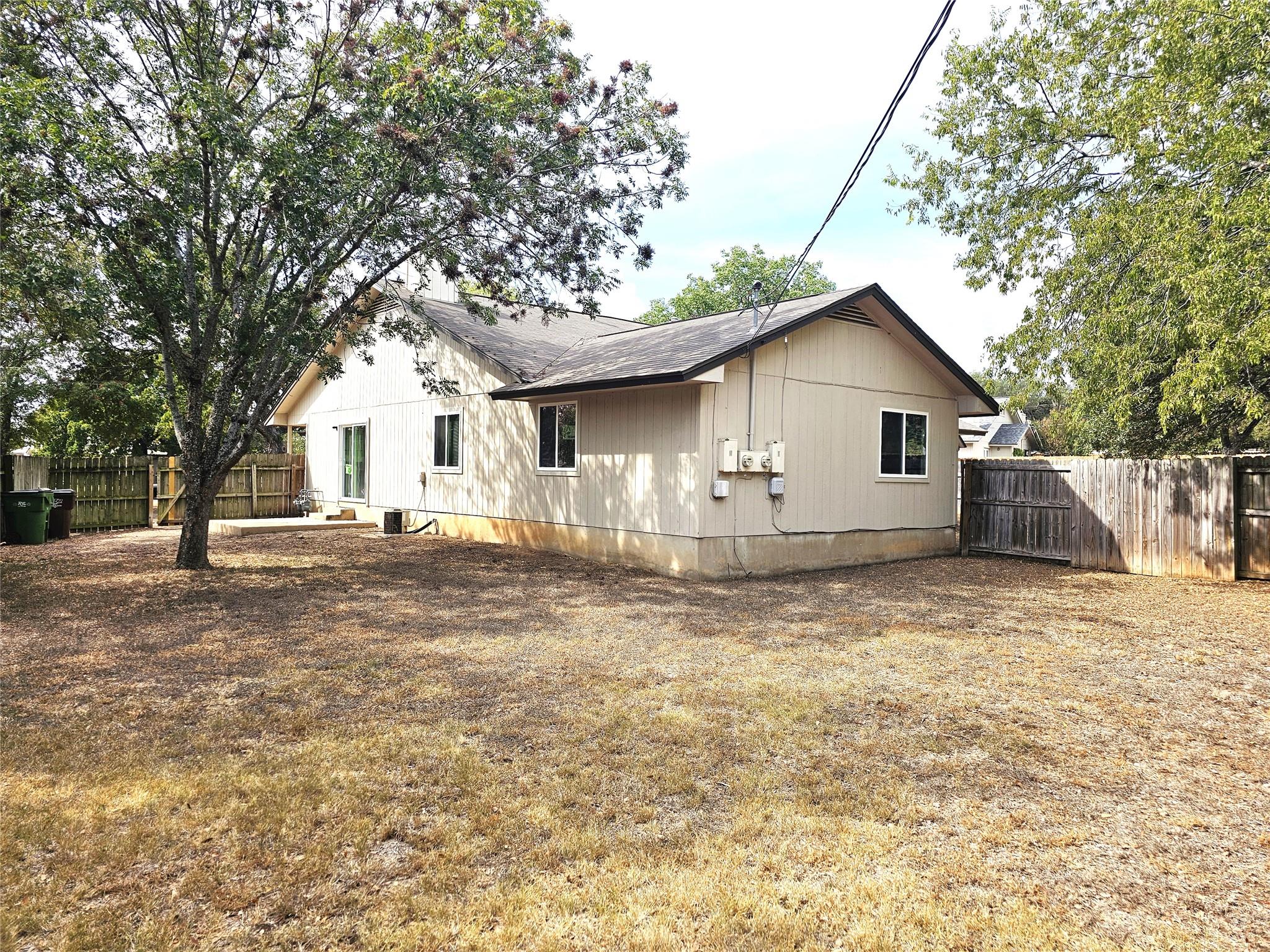 1747 Horseshoe Cir, Round Rock, TX 78681