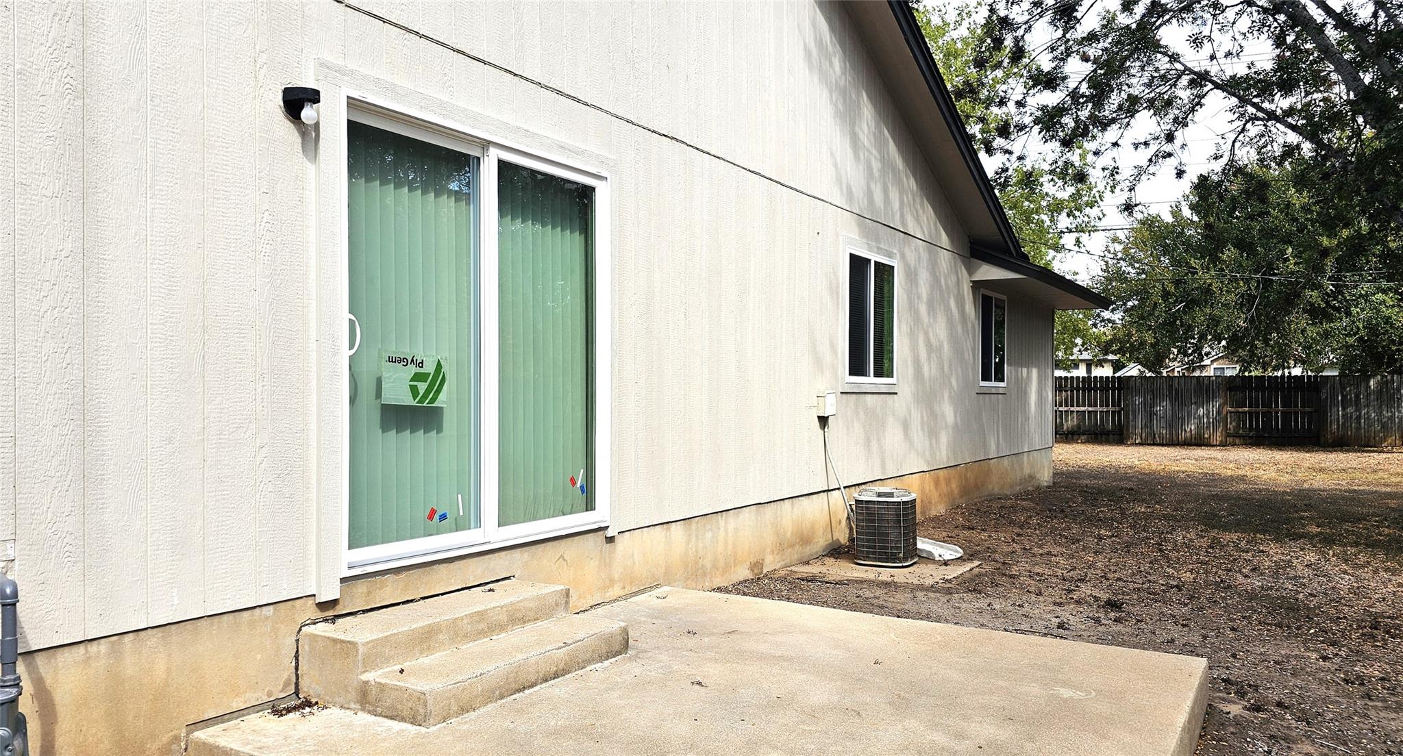 1747 Horseshoe Cir, Round Rock, TX 78681