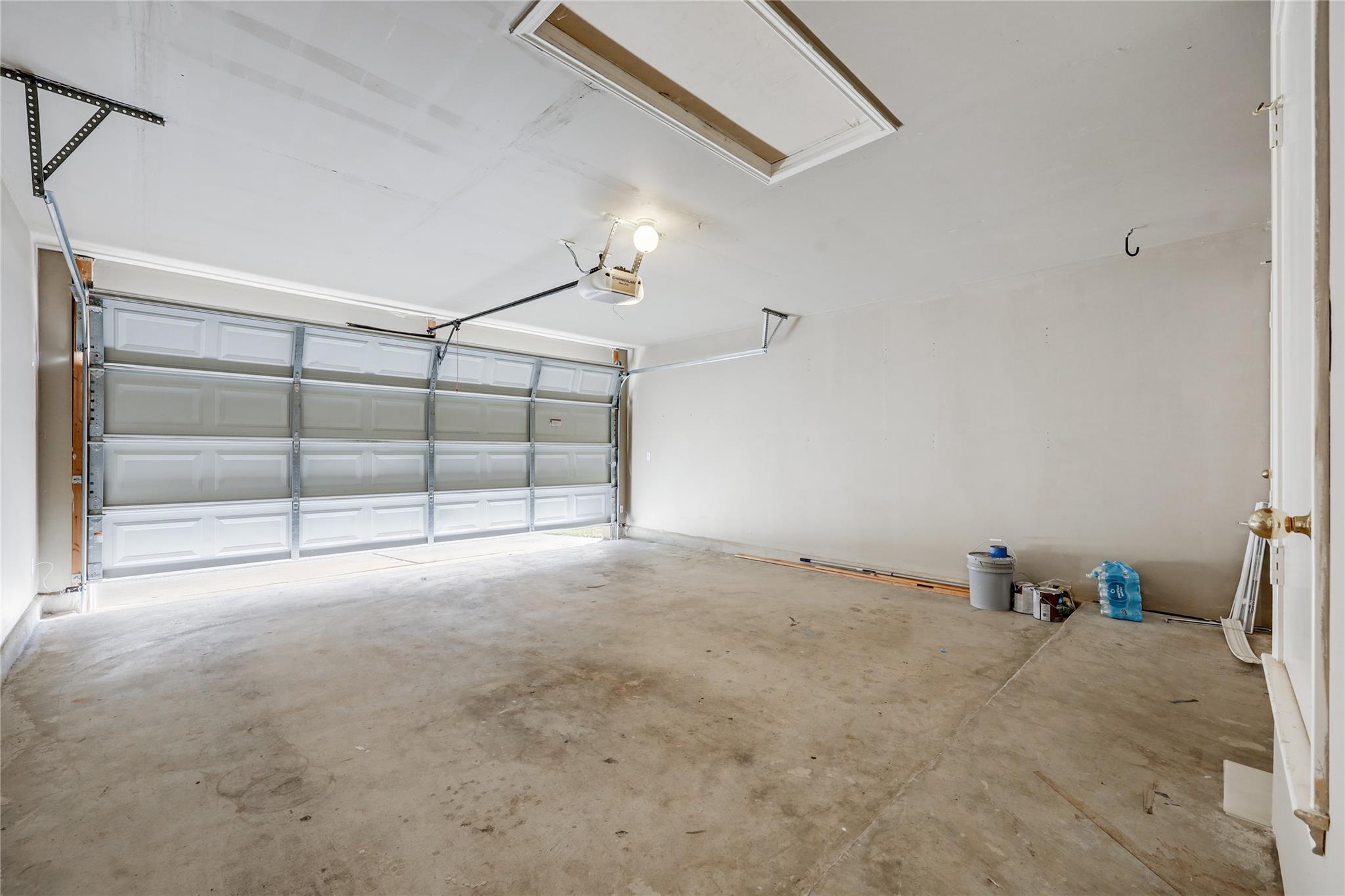 1005 Remington Dr, Leander, TX 78641