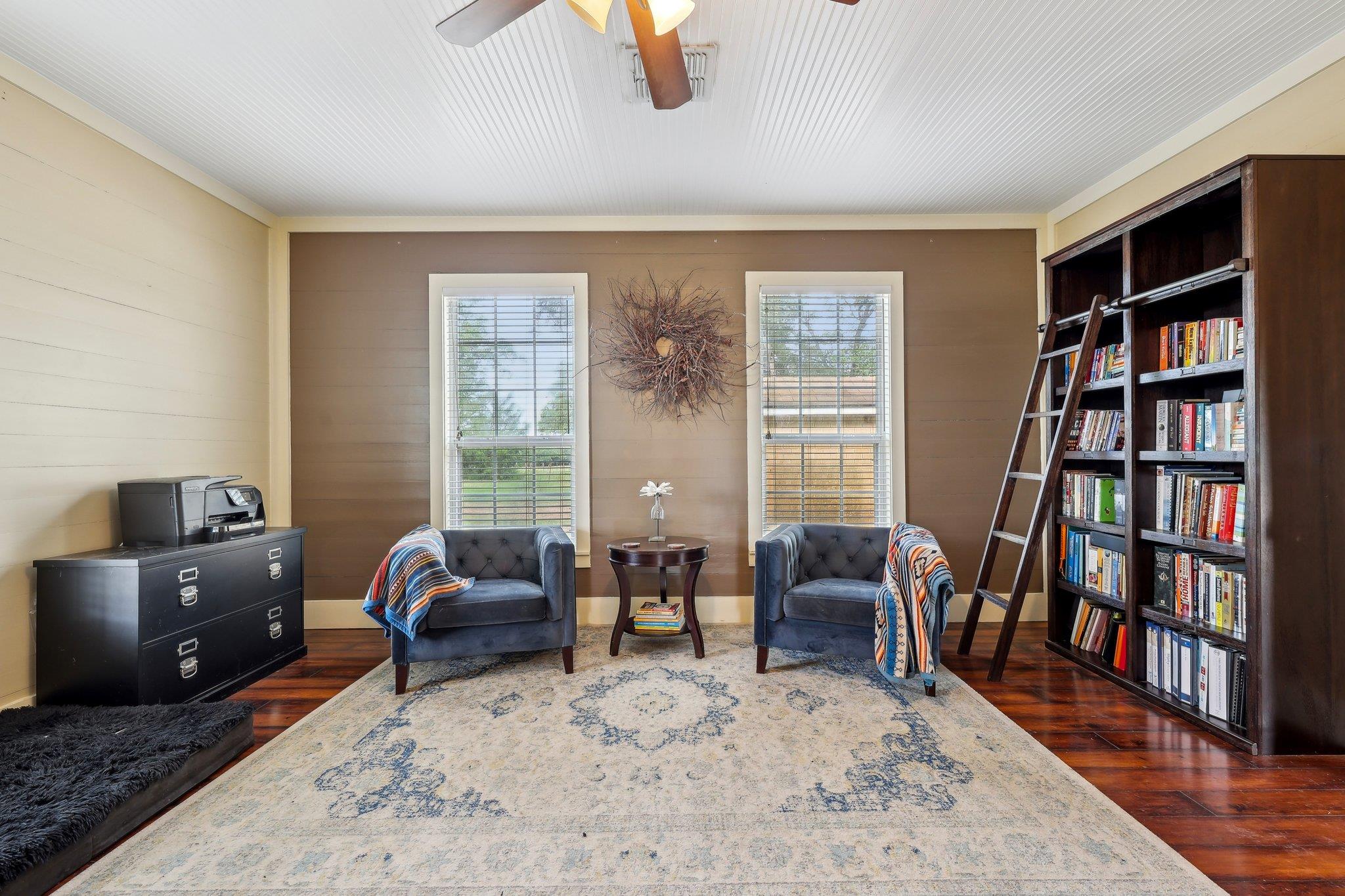 1200 County Road 211, Giddings, TX 78942