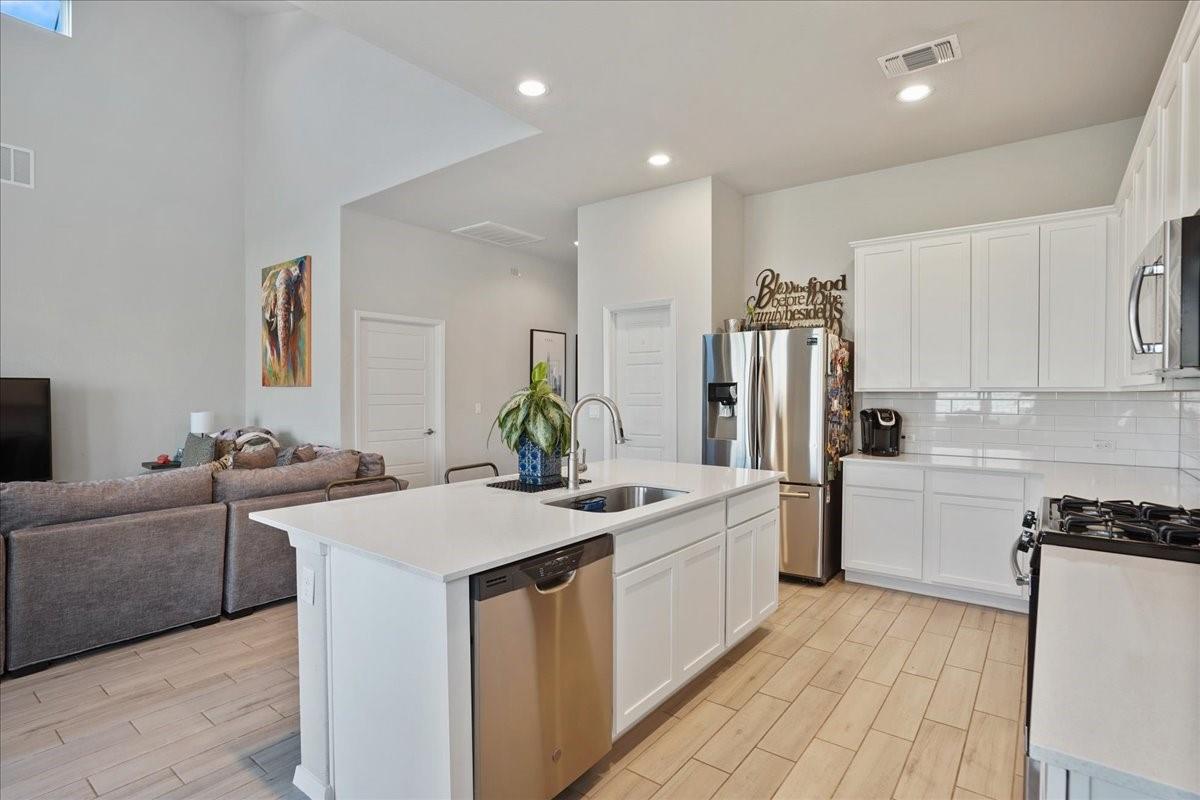 11721 American Mustang Loop, Manor, TX 78653