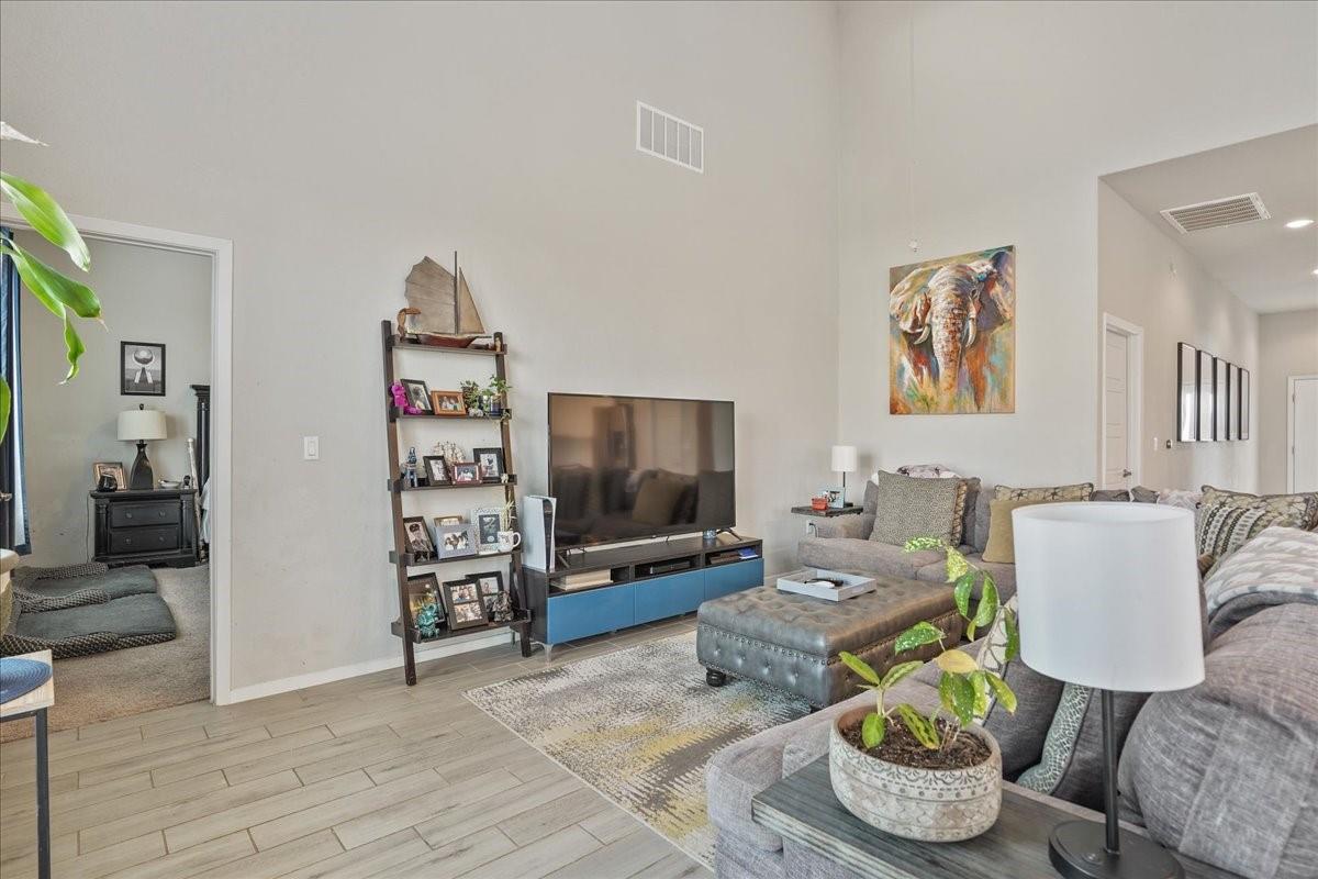 11721 American Mustang Loop, Manor, TX 78653