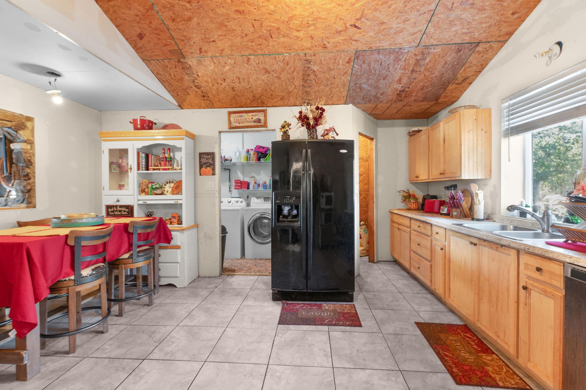 835 Whited St, Tow, TX 78672