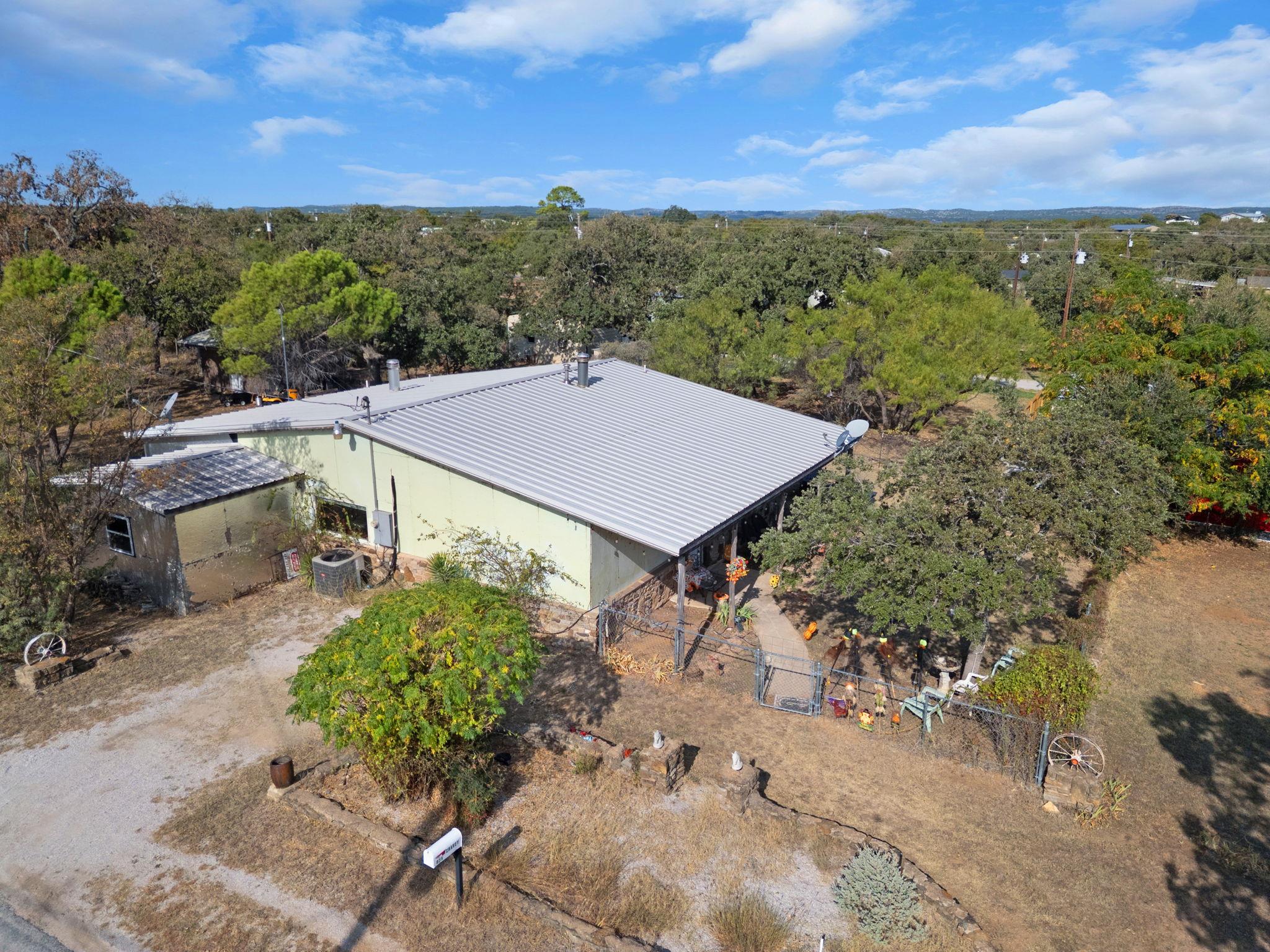 835 Whited St, Tow, TX 78672