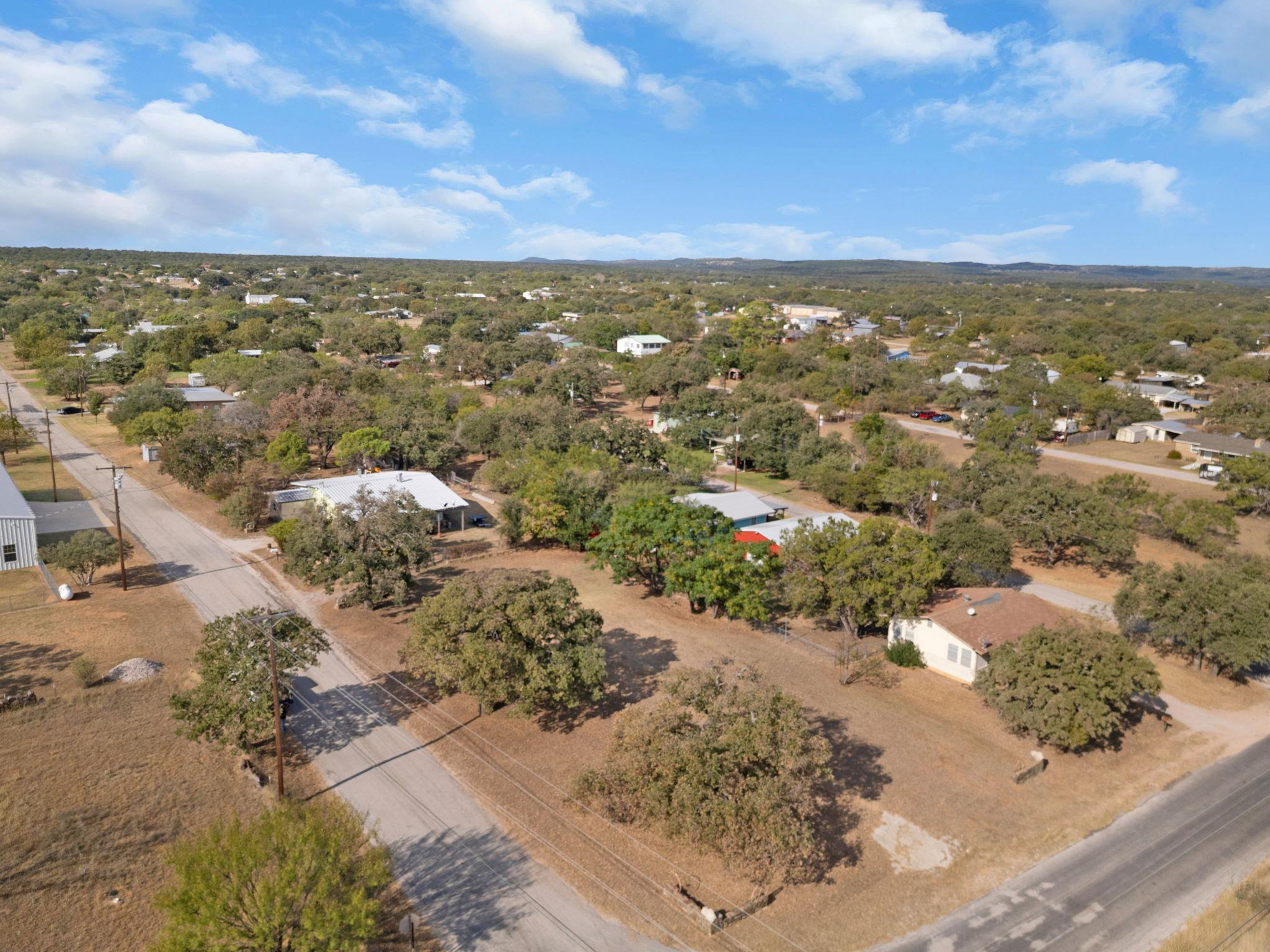 835 Whited St, Tow, TX 78672