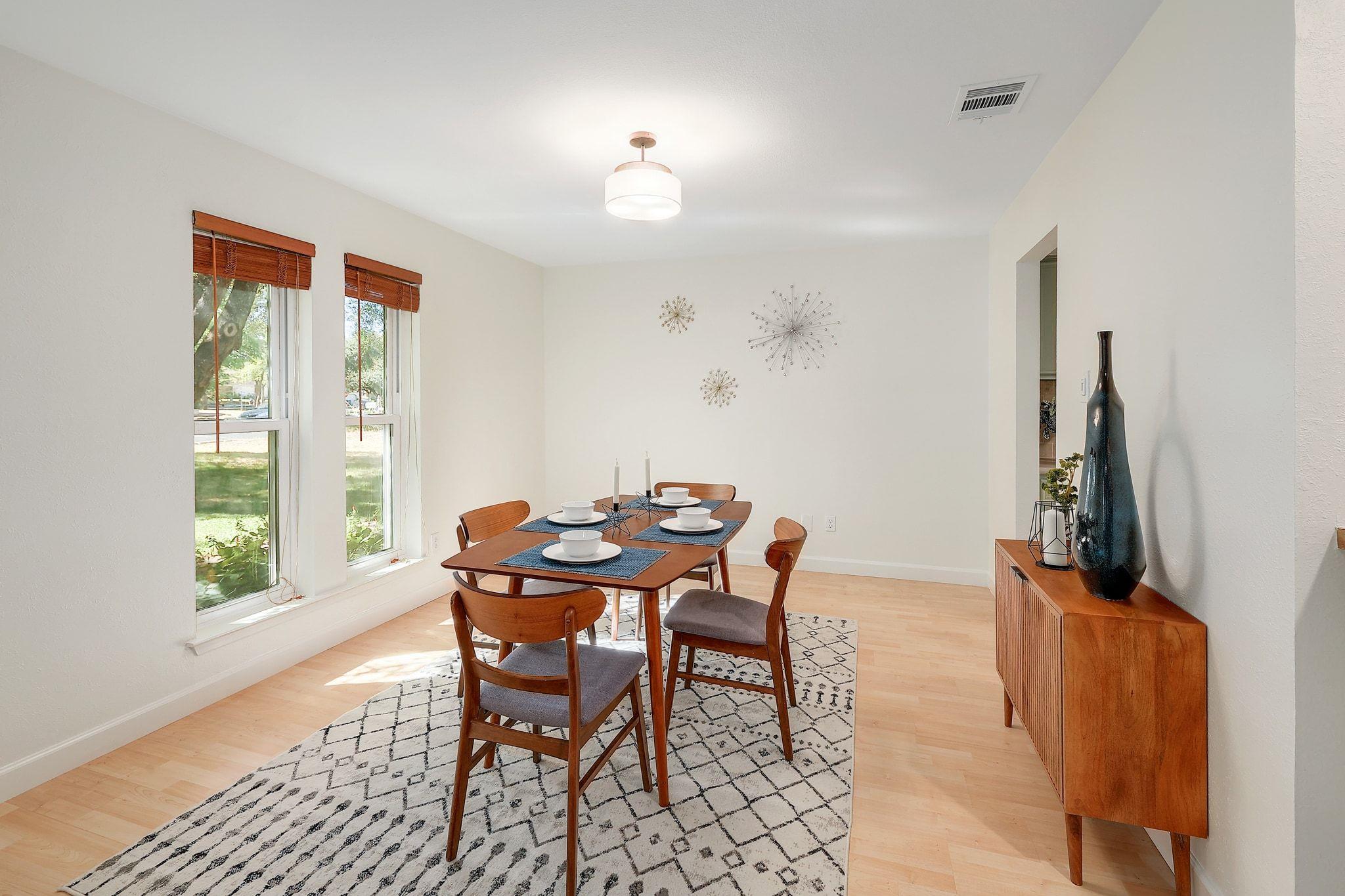 1400 Doonesbury Dr, Austin, TX 78758