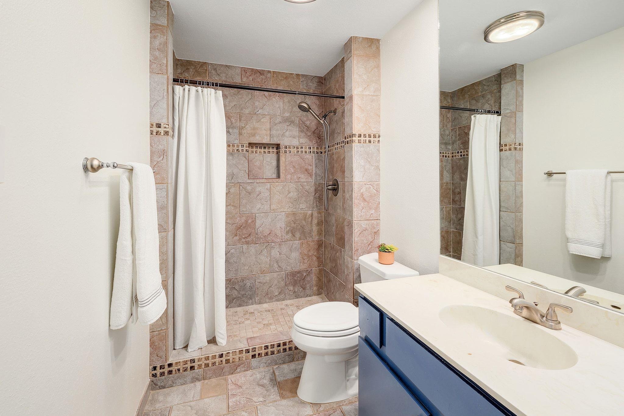 1400 Doonesbury Dr, Austin, TX 78758