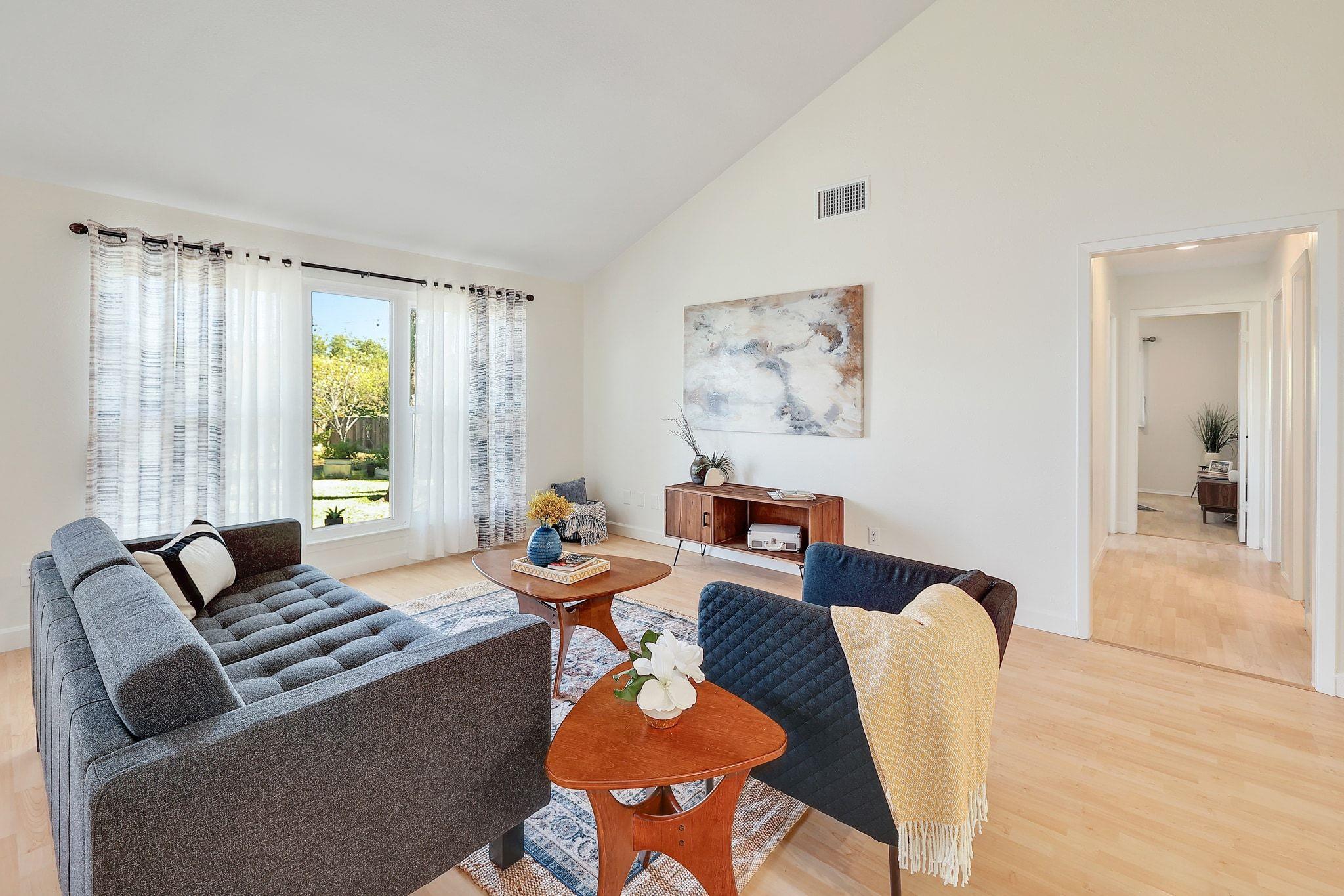 1400 Doonesbury Dr, Austin, TX 78758