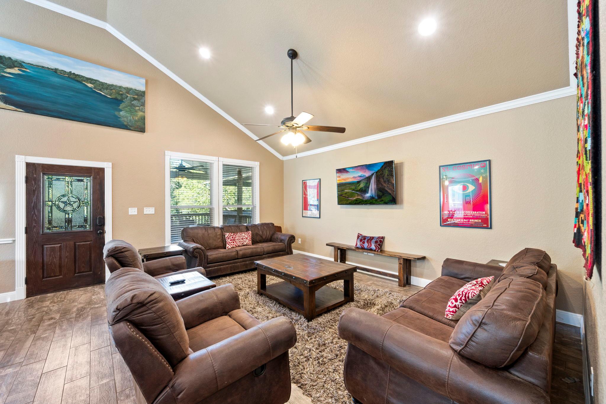 198 River Villas Ct # 3, New Braunfels, TX 78132