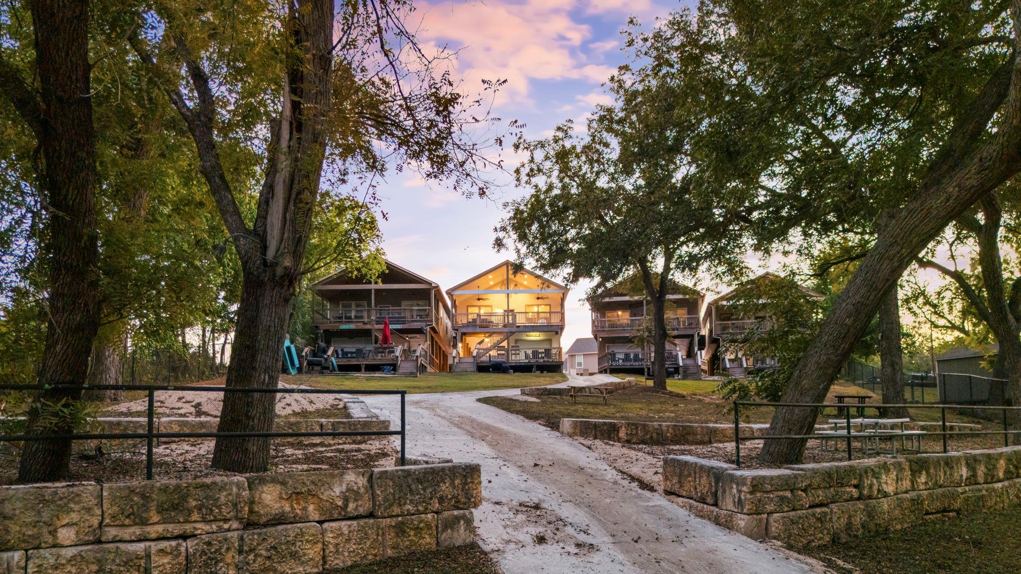 198 River Villas Ct # 3, New Braunfels, TX 78132