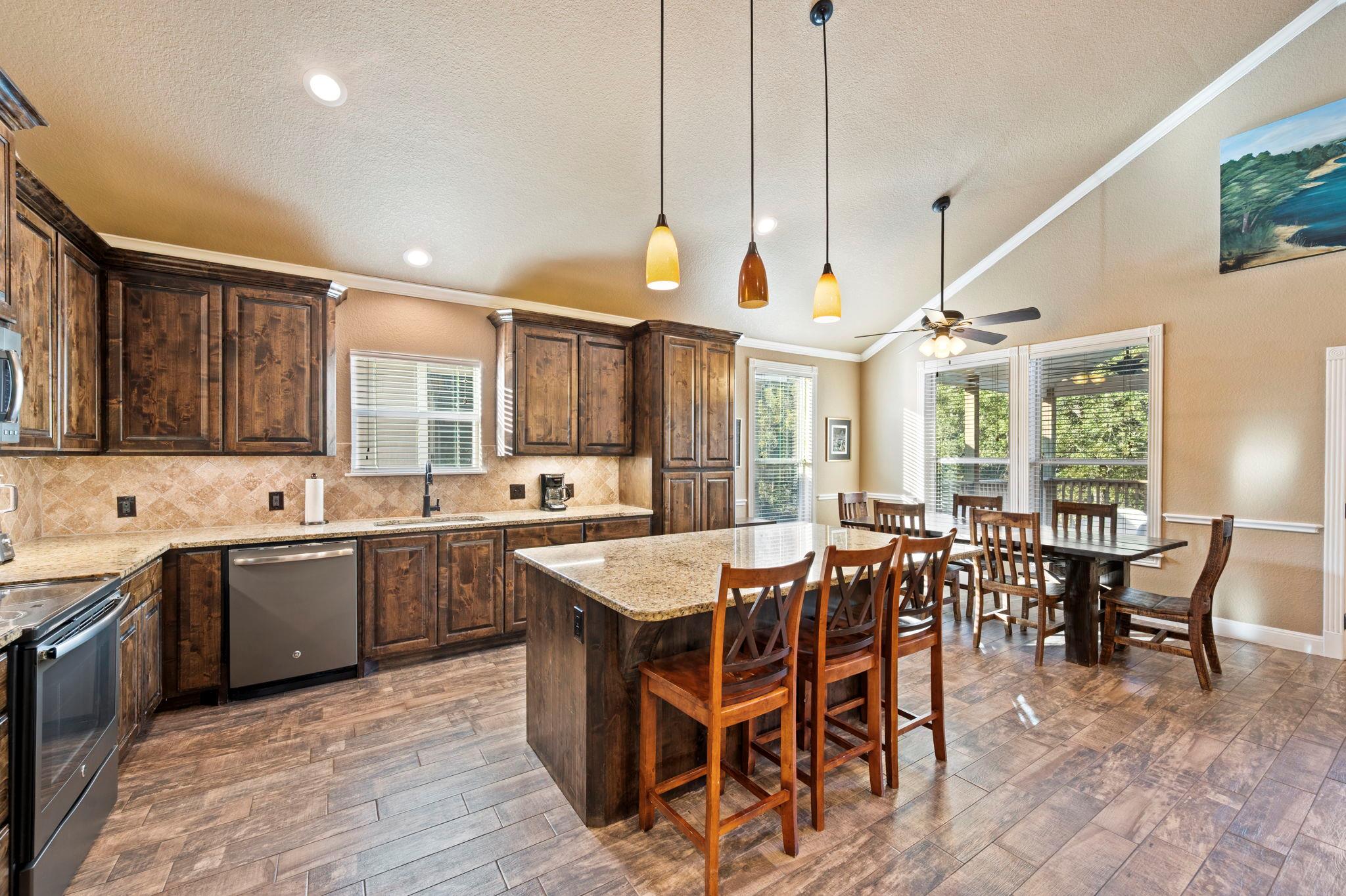 198 River Villas Ct # 3, New Braunfels, TX 78132