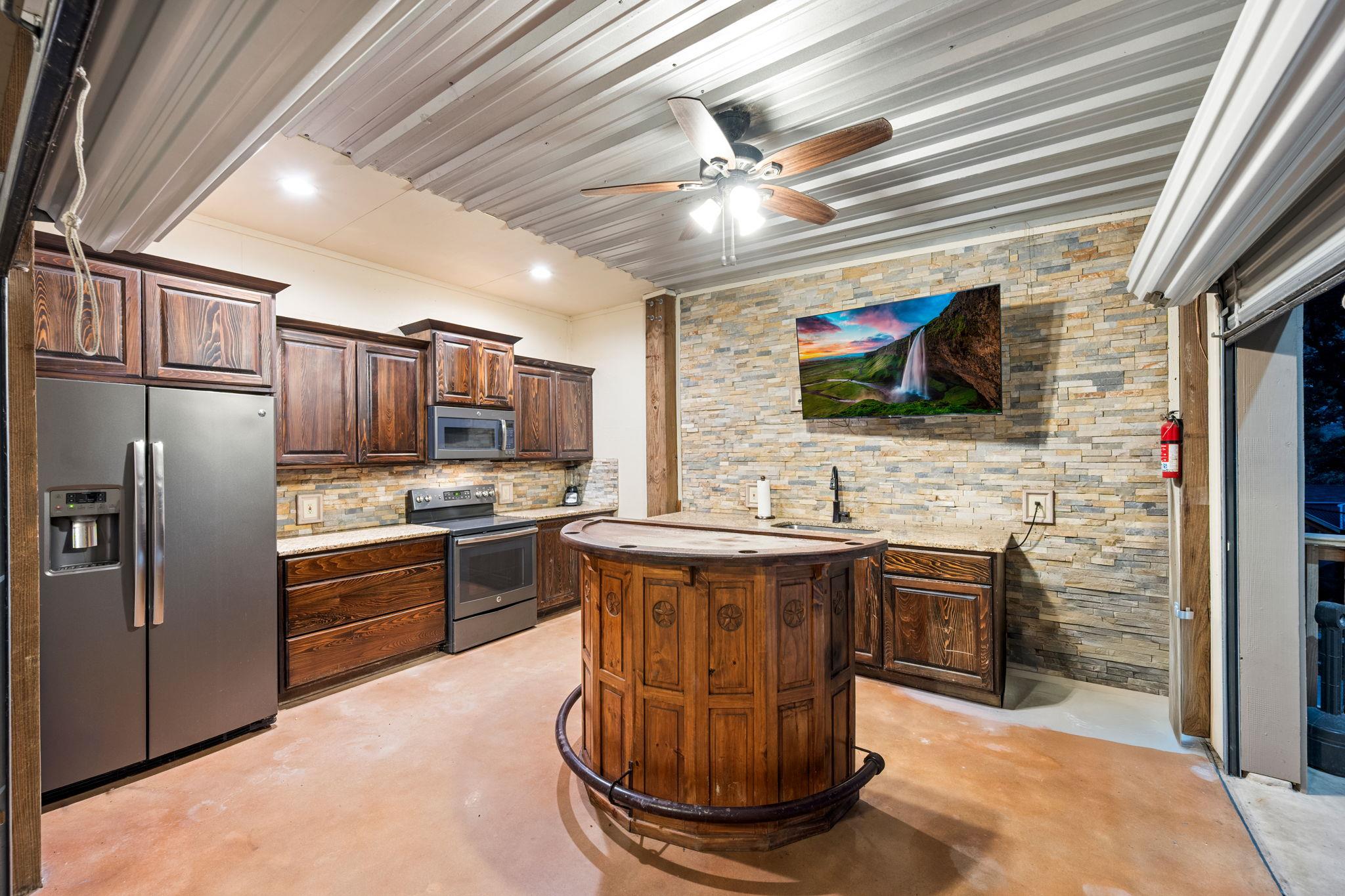 198 River Villas Ct # 3, New Braunfels, TX 78132