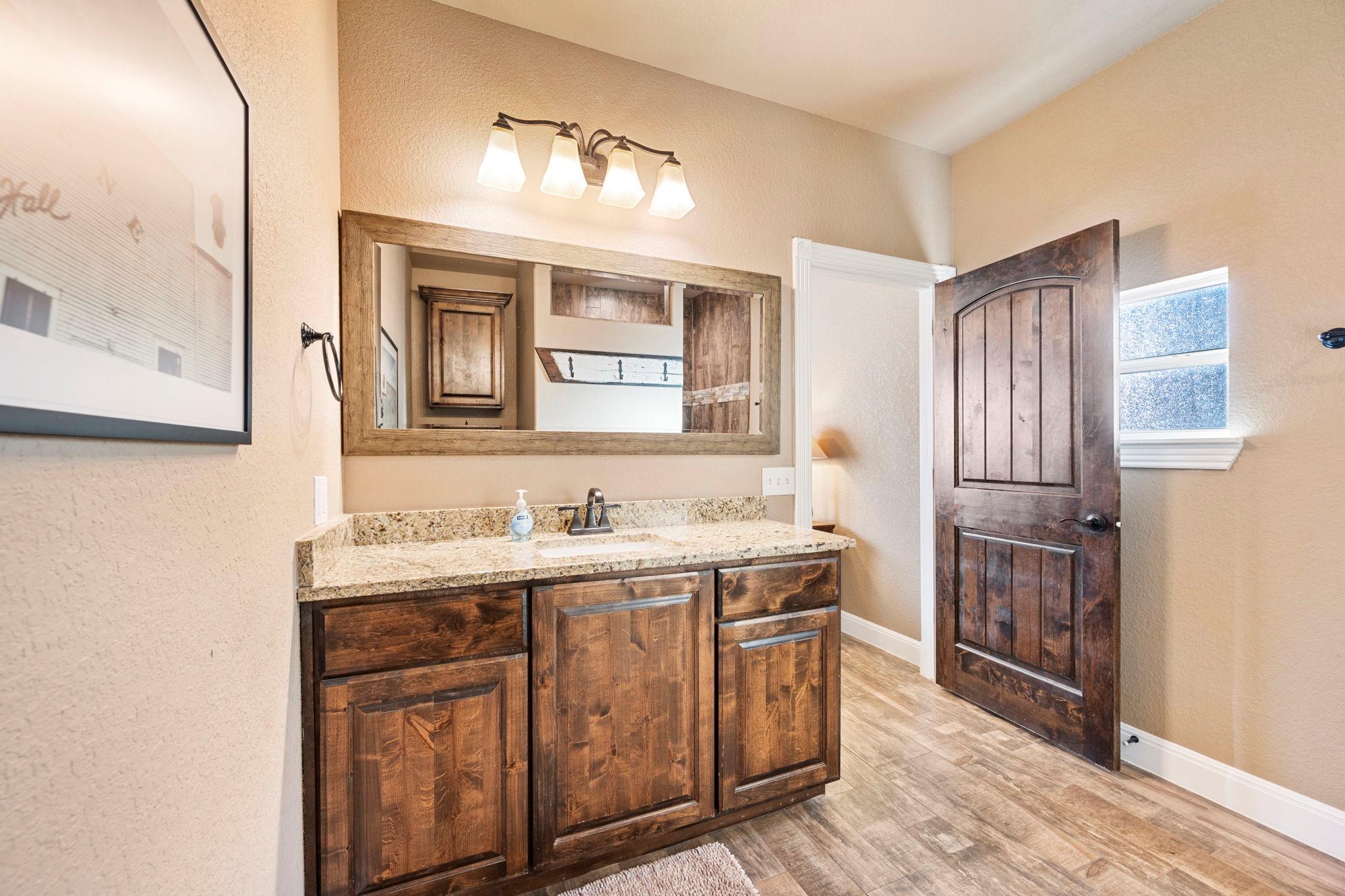 198 River Villas Ct # 3, New Braunfels, TX 78132