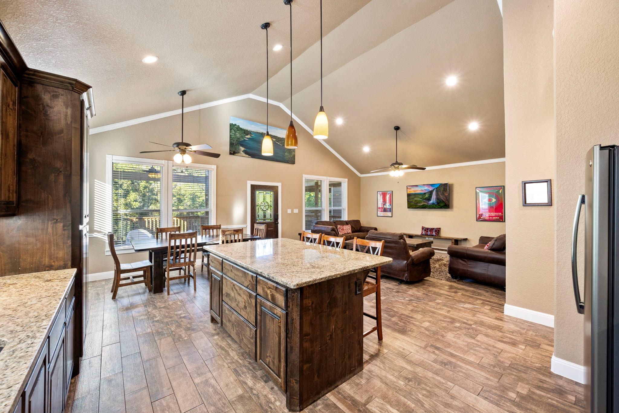 198 River Villas Ct # 3, New Braunfels, TX 78132