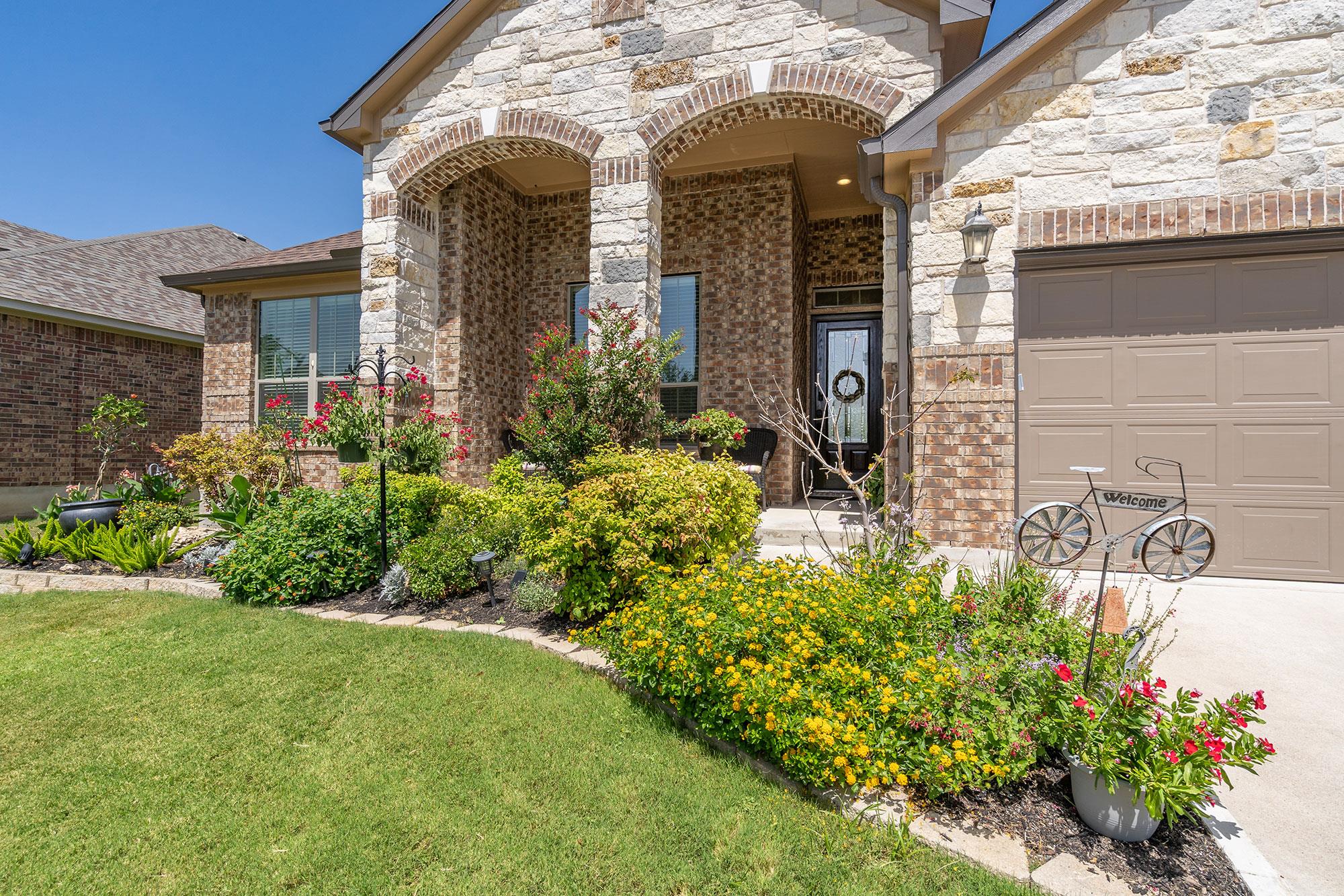 1419 Rowan Dr, Georgetown, TX 78628