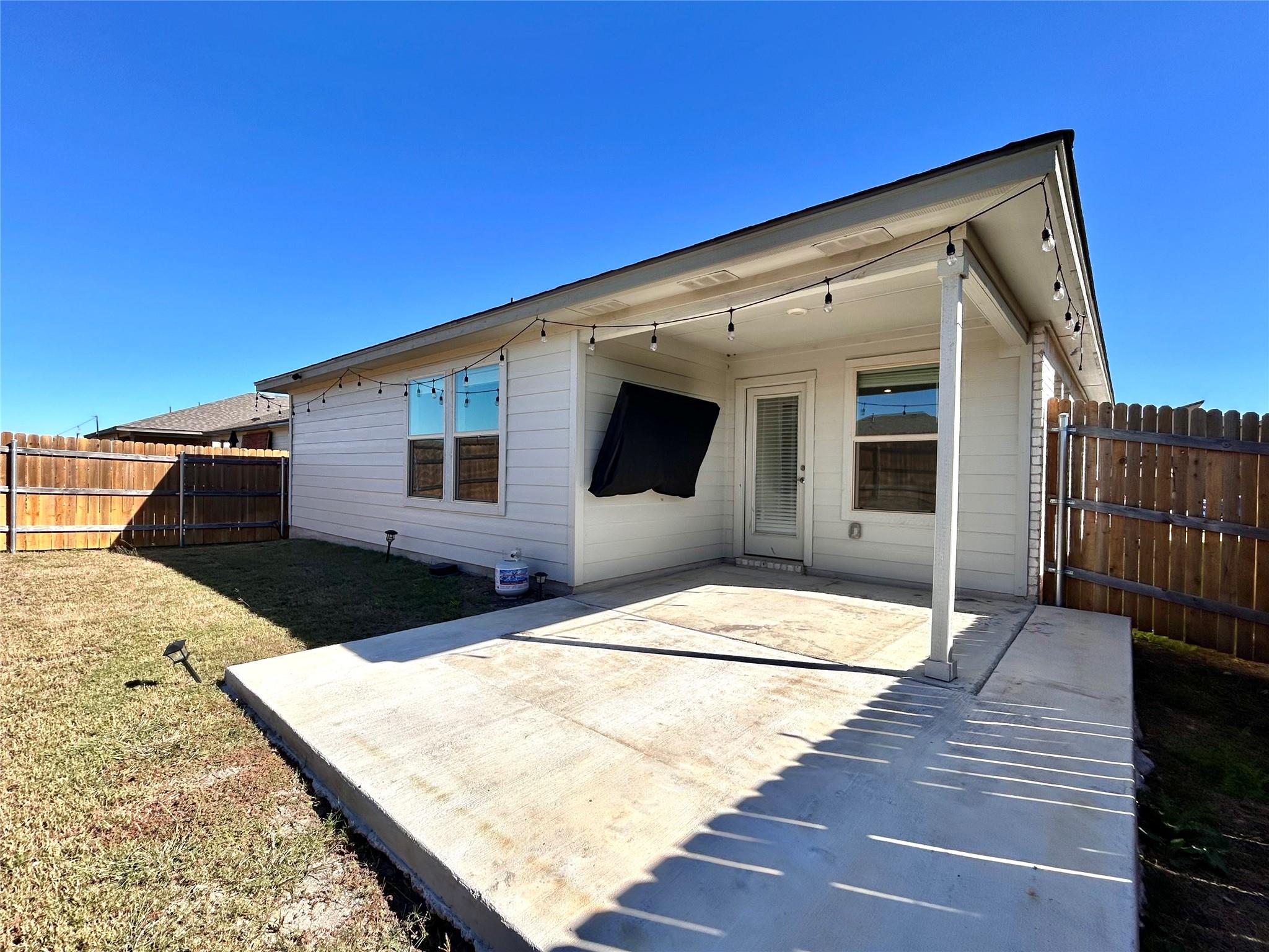 321 Coda Xing, Georgetown, TX 78633