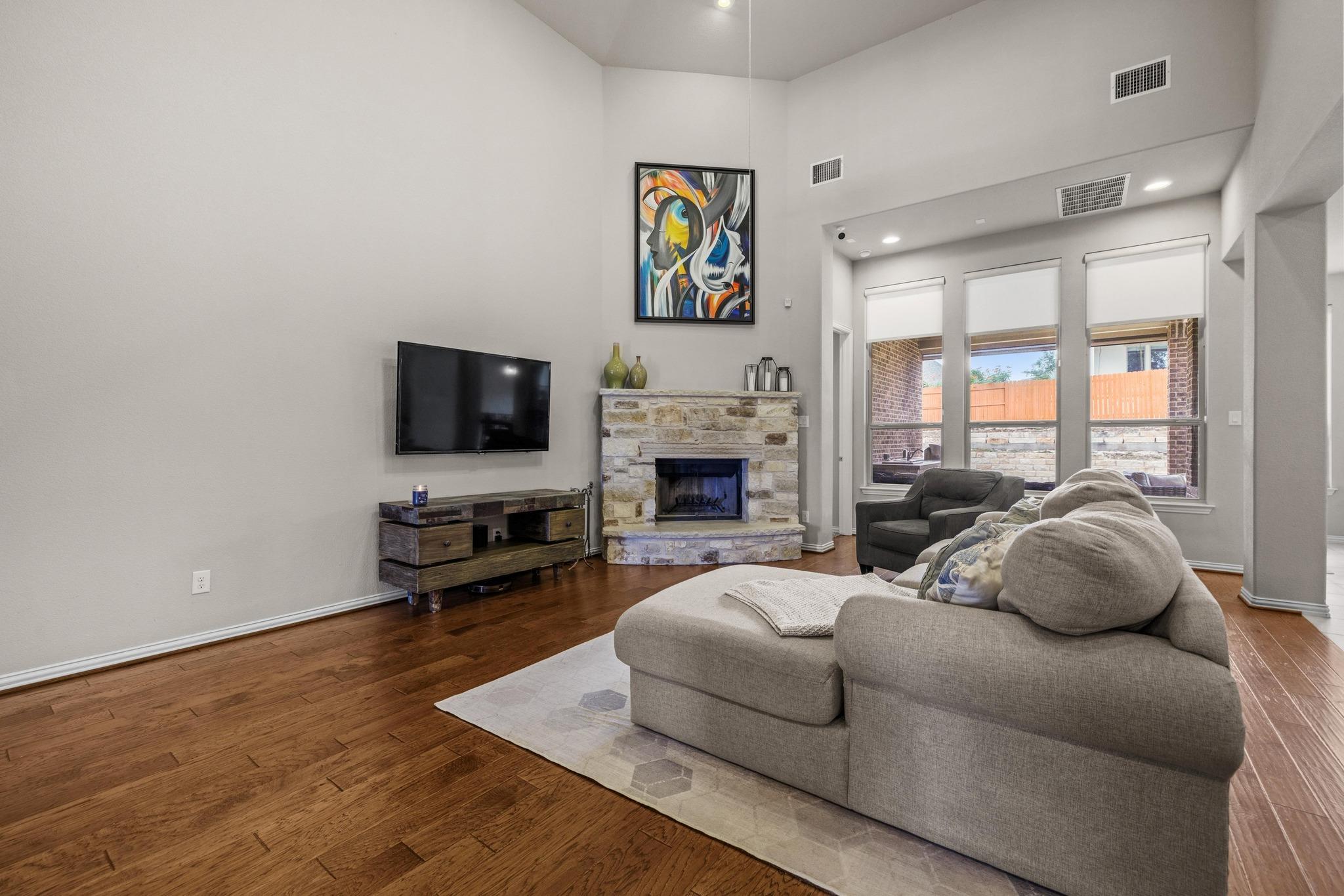 7300 Tessera Pkwy, Lago Vista, TX 78645