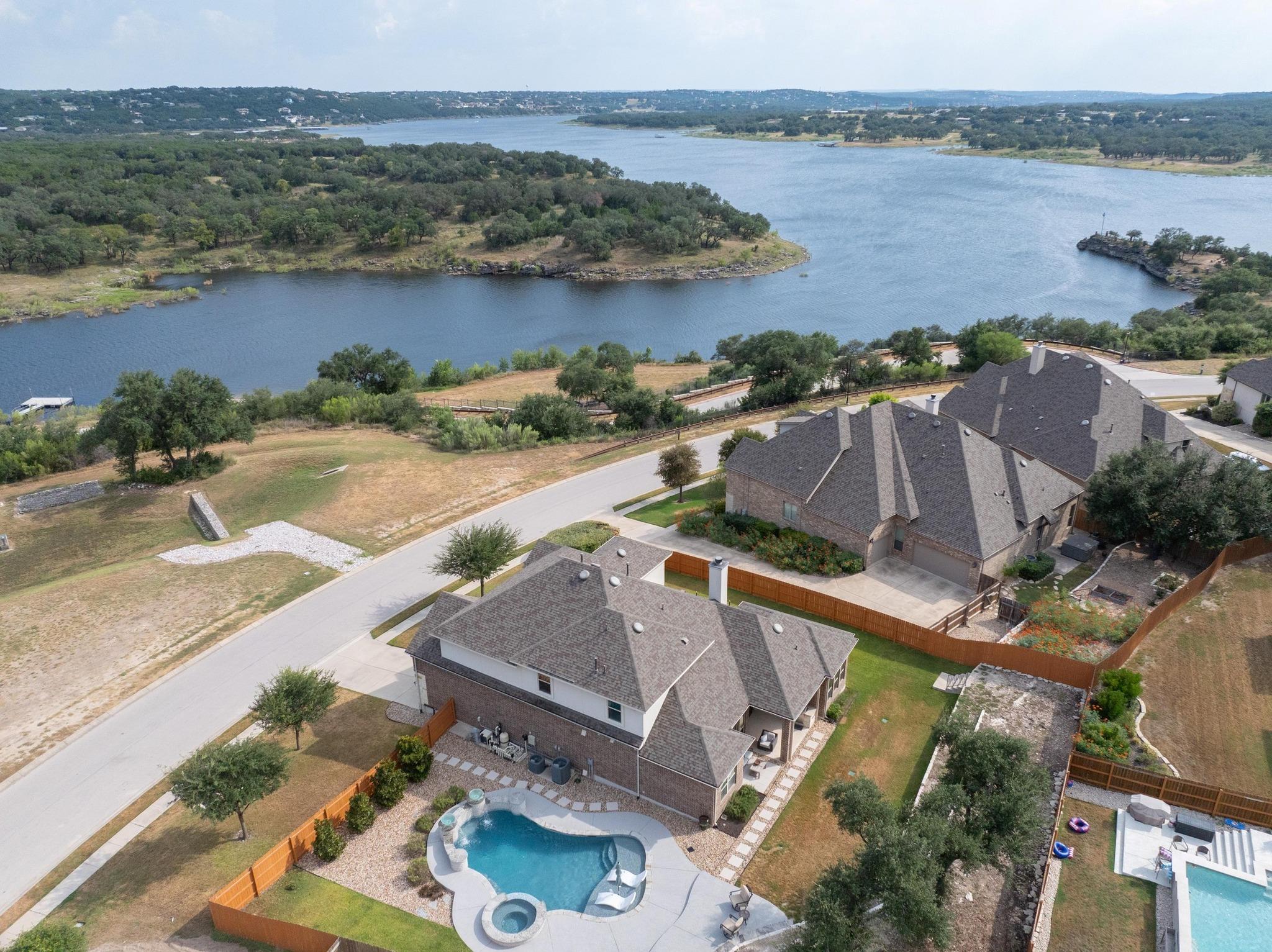 7300 Tessera Pkwy, Lago Vista, TX 78645
