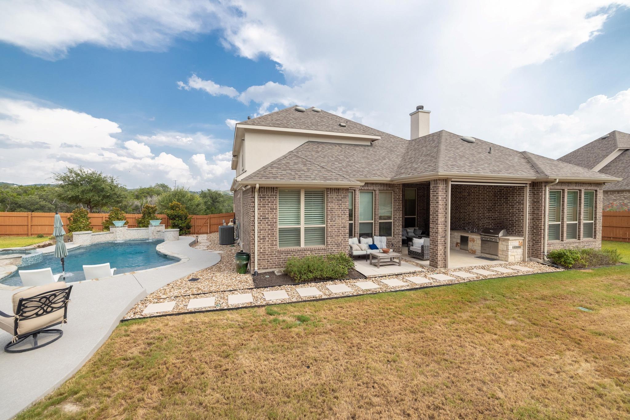 7300 Tessera Pkwy, Lago Vista, TX 78645