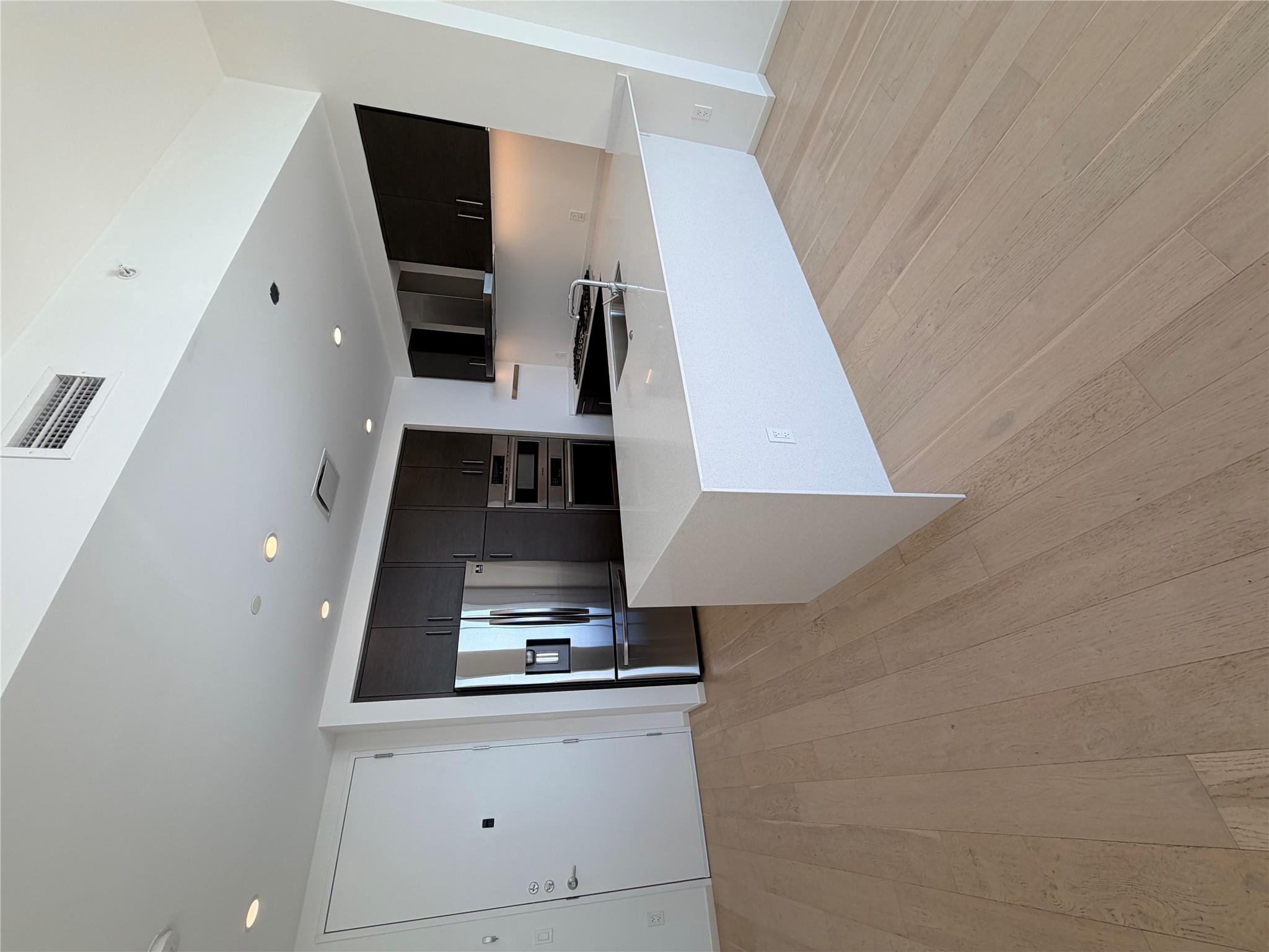 301 West Ave # 5006, Austin, TX 78701