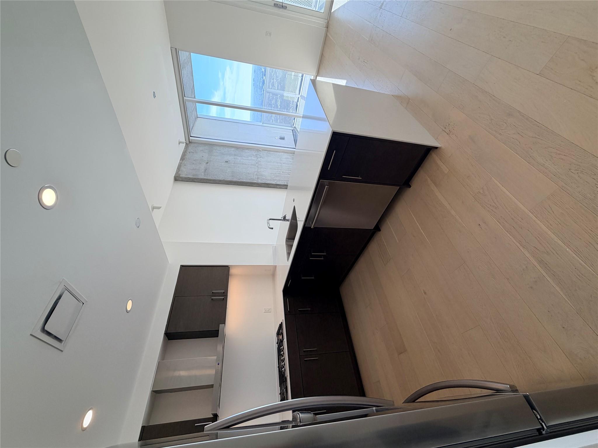 301 West Ave # 5006, Austin, TX 78701