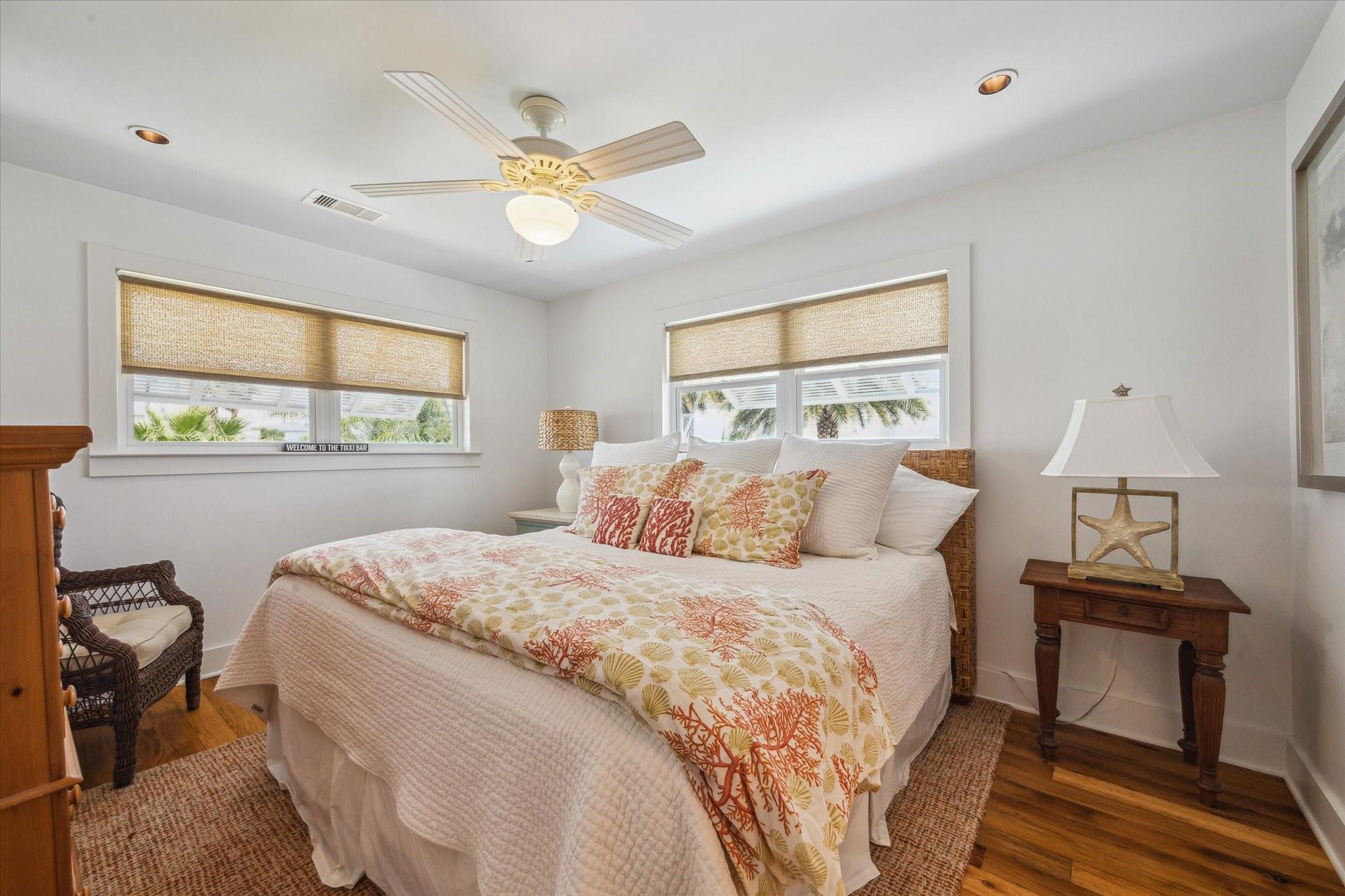 1226 Oahu Dr, Galveston, TX 77554