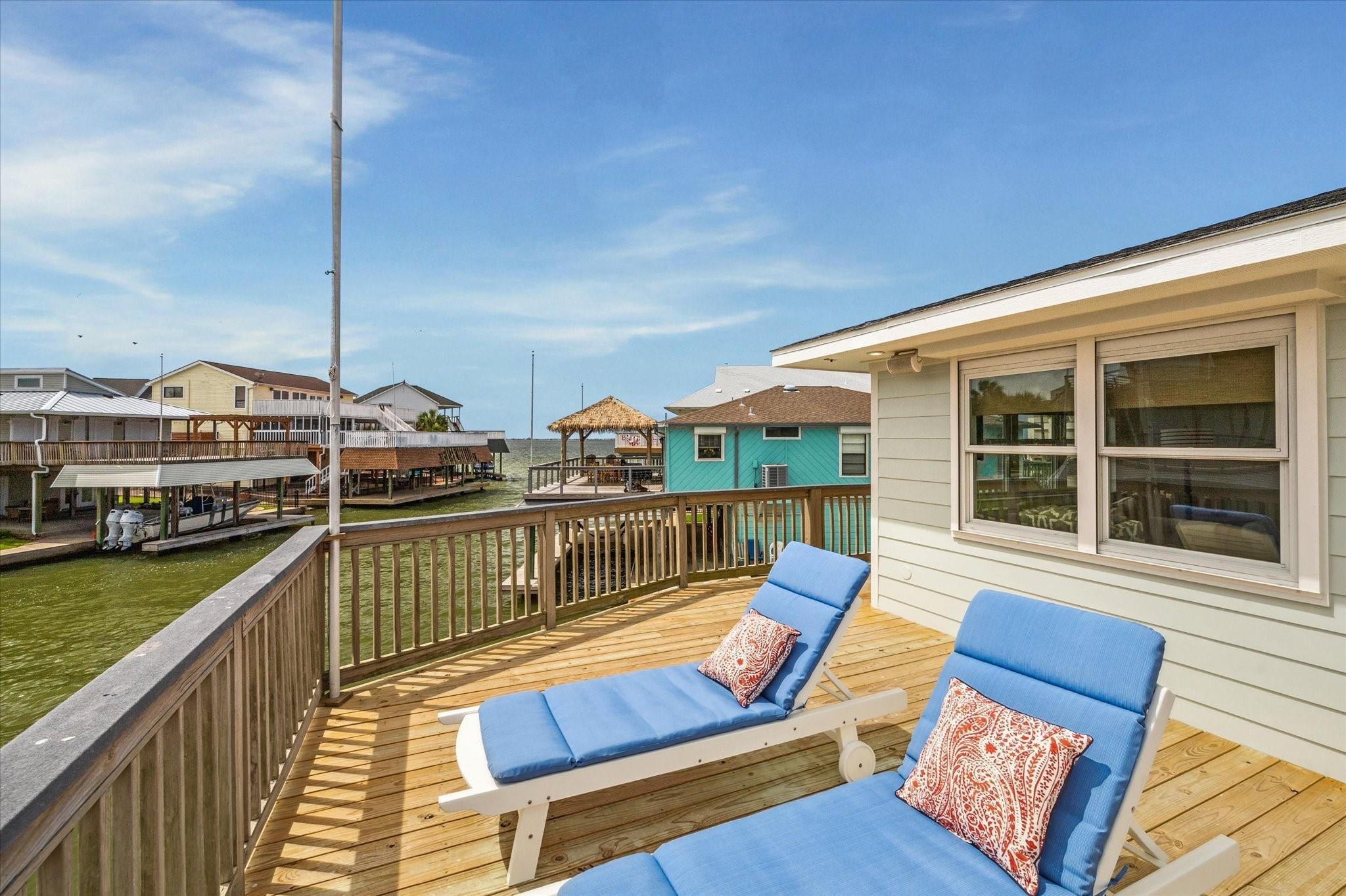 1226 Oahu Dr, Galveston, TX 77554