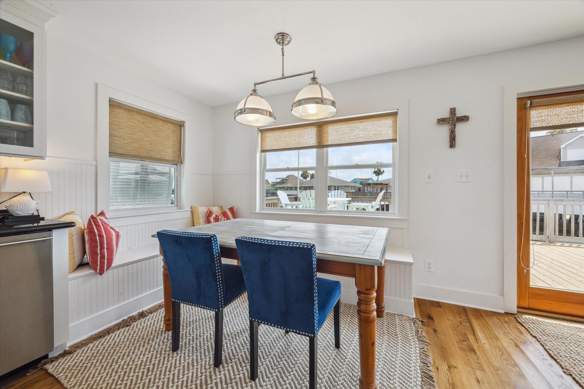 1226 Oahu Dr, Galveston, TX 77554