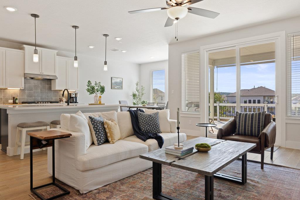 1005 Sage Thrasher Cir, Dripping Springs, TX 78620