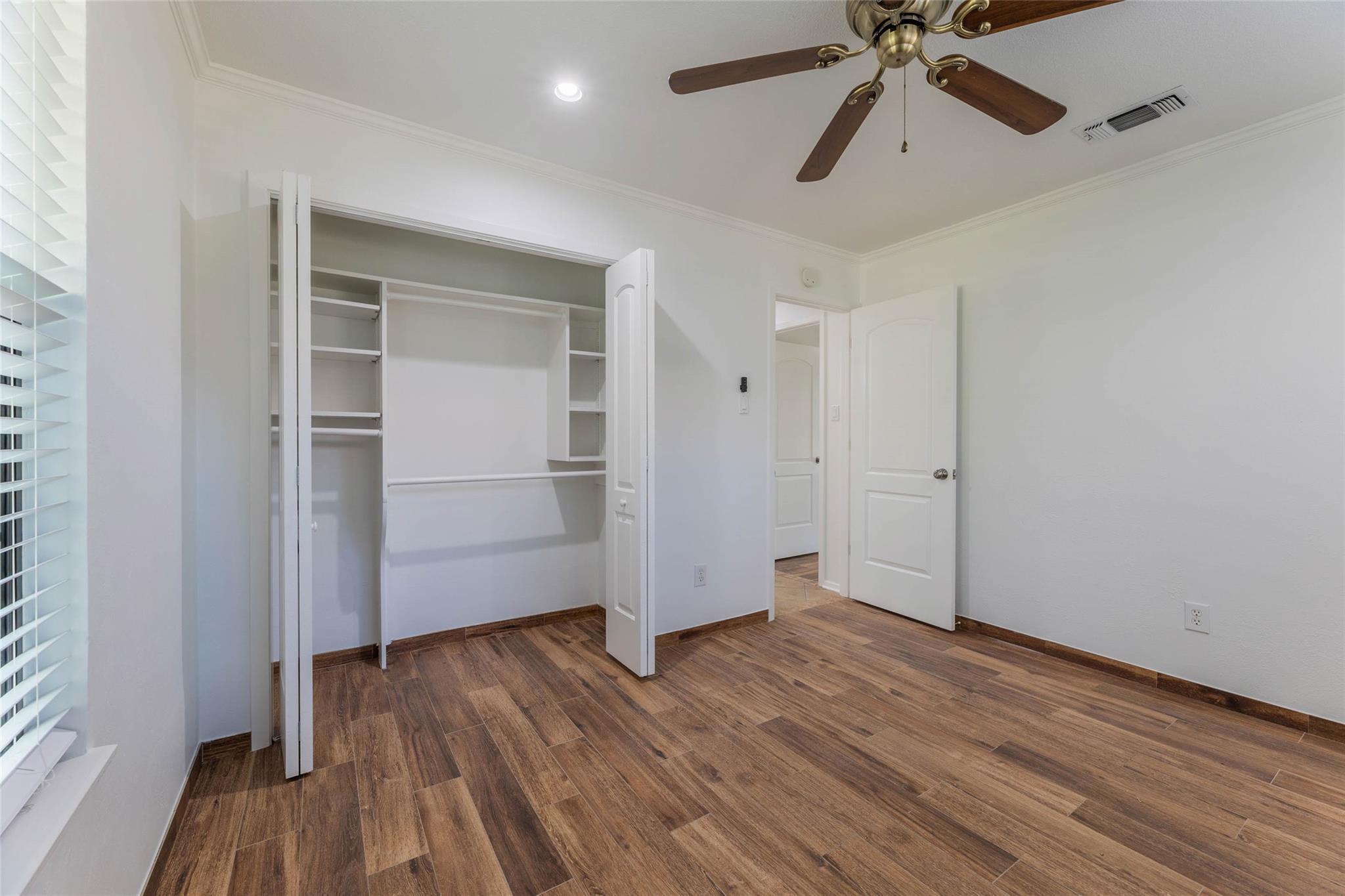 1204 Barbara Dr, San Marcos, TX 78666