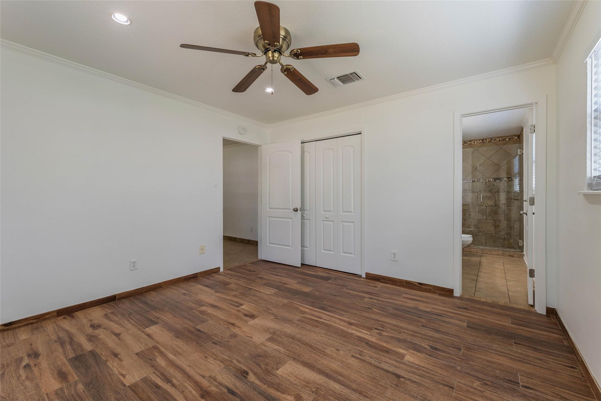 1204 Barbara Dr, San Marcos, TX 78666