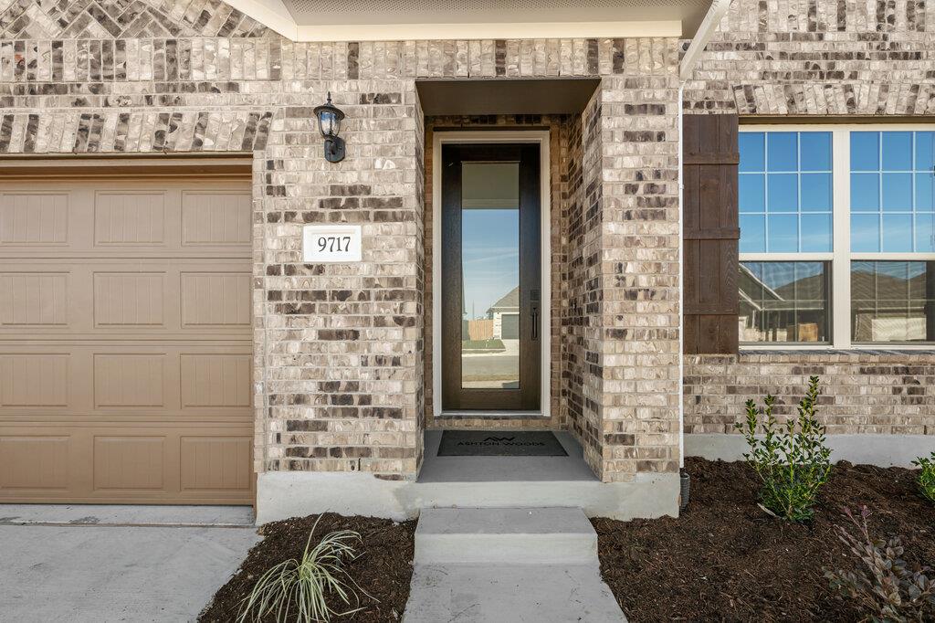 9717 Serene Bliss Ln, Buda, TX 78610