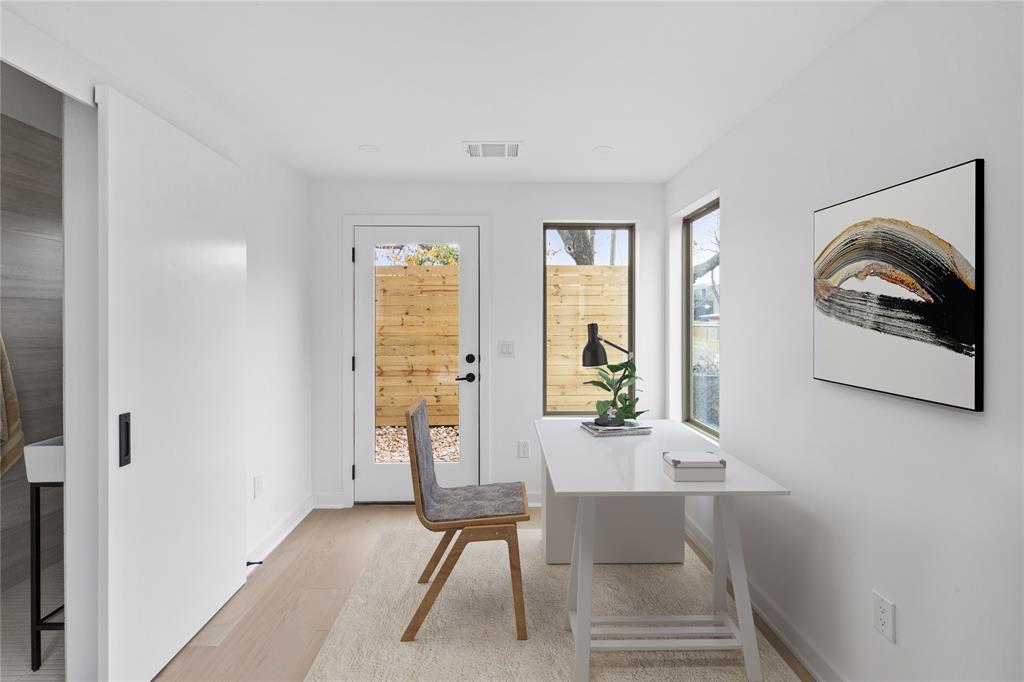 700 Denson Dr # 2102, Austin, TX 78752