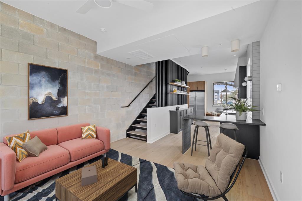 700 Denson Dr # 2102, Austin, TX 78752