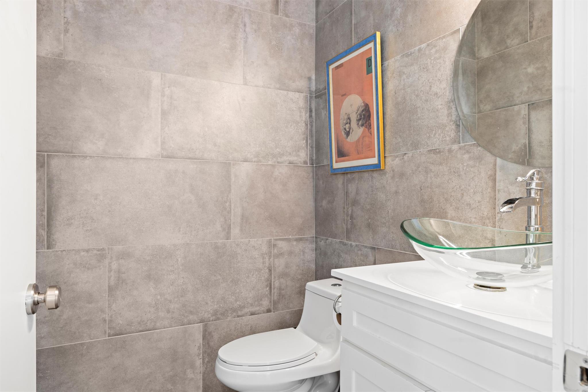 1206 W Oltorf St, Austin, TX 78704