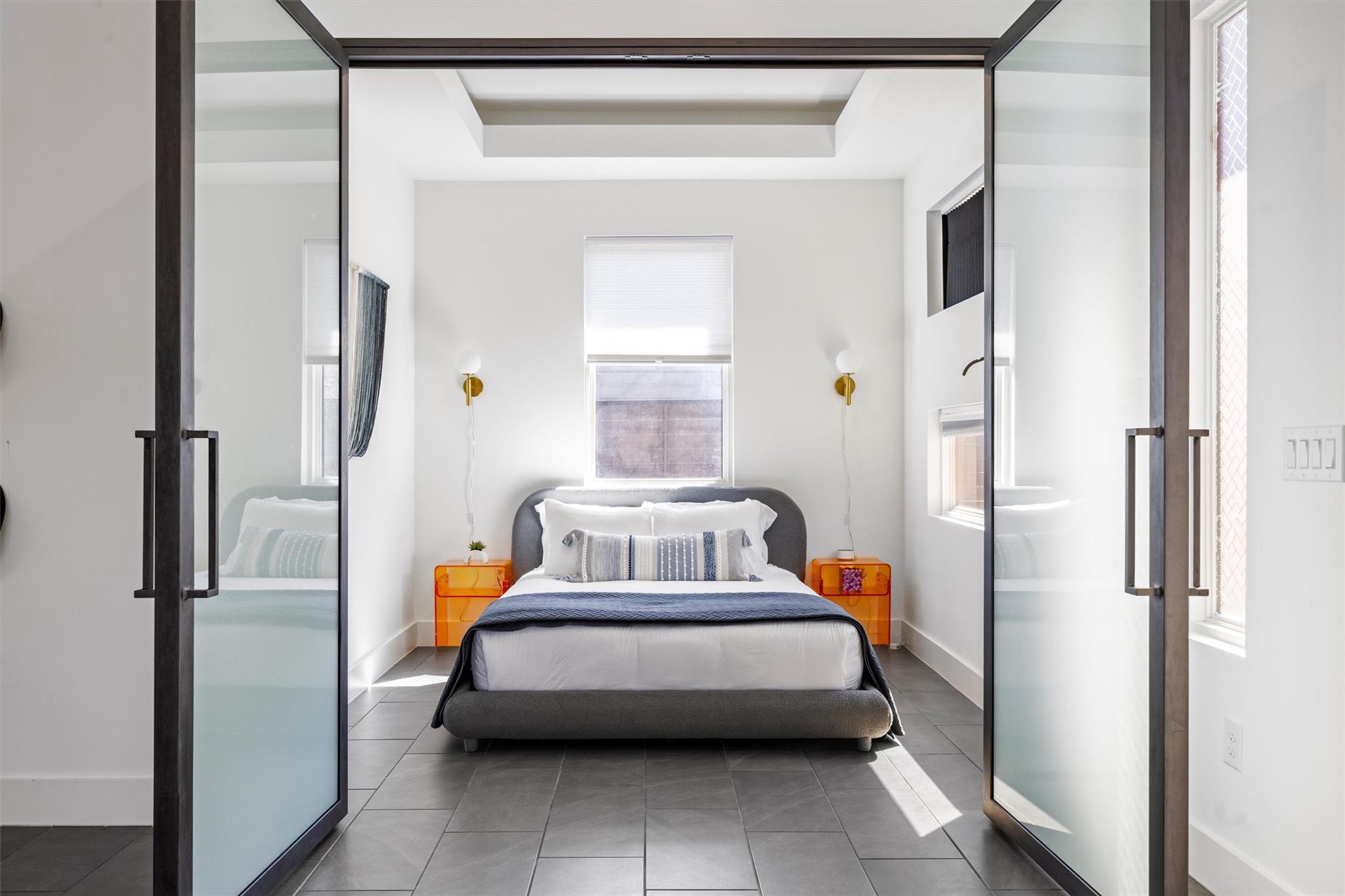 1206 W Oltorf St, Austin, TX 78704