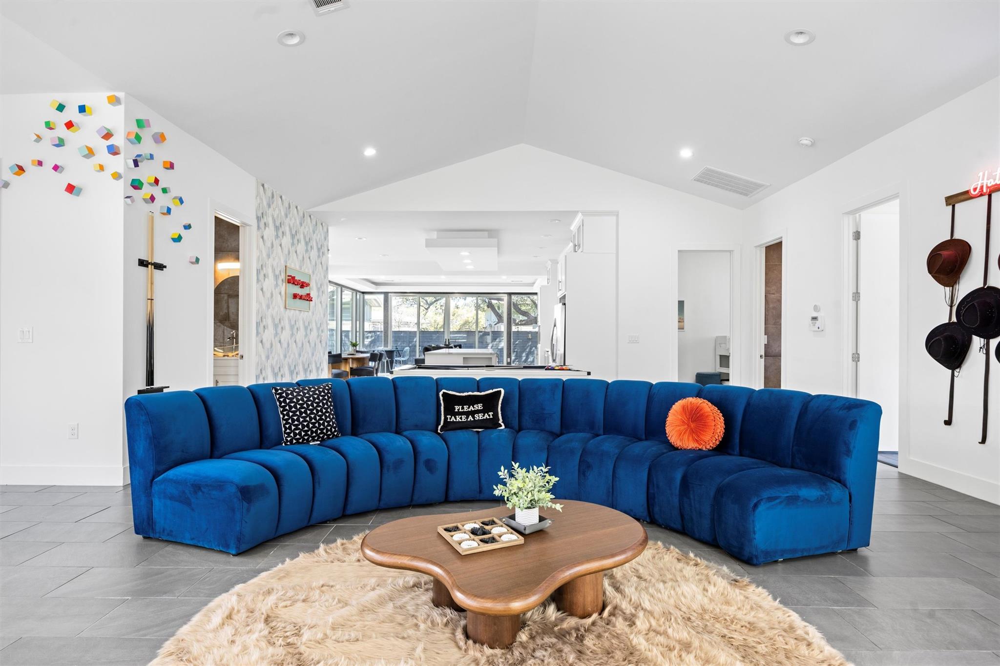 1206 W Oltorf St, Austin, TX 78704