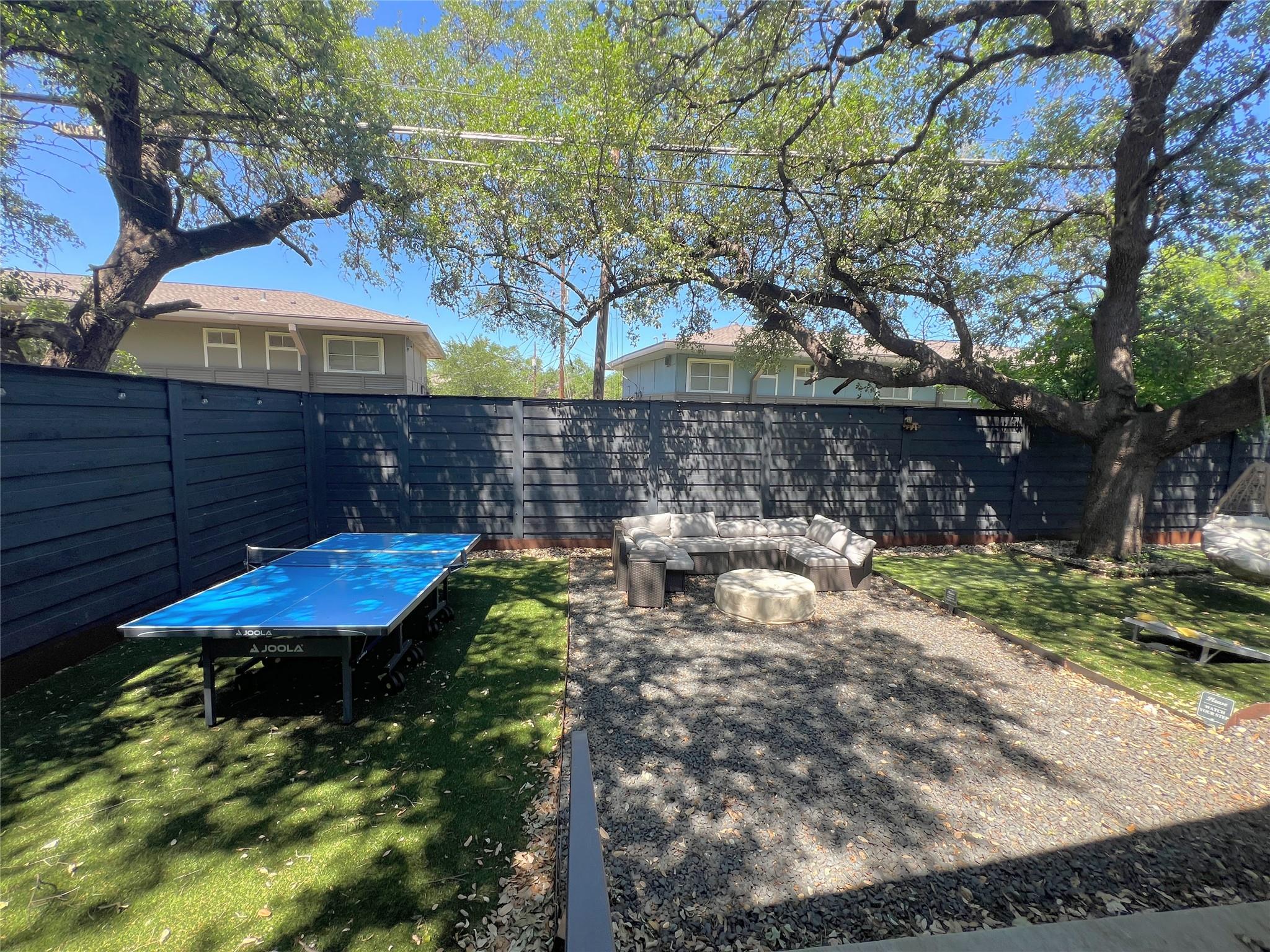 1206 W Oltorf St, Austin, TX 78704