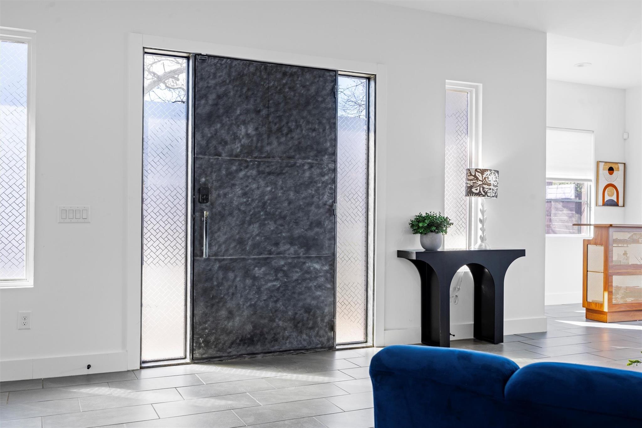 1206 W Oltorf St, Austin, TX 78704