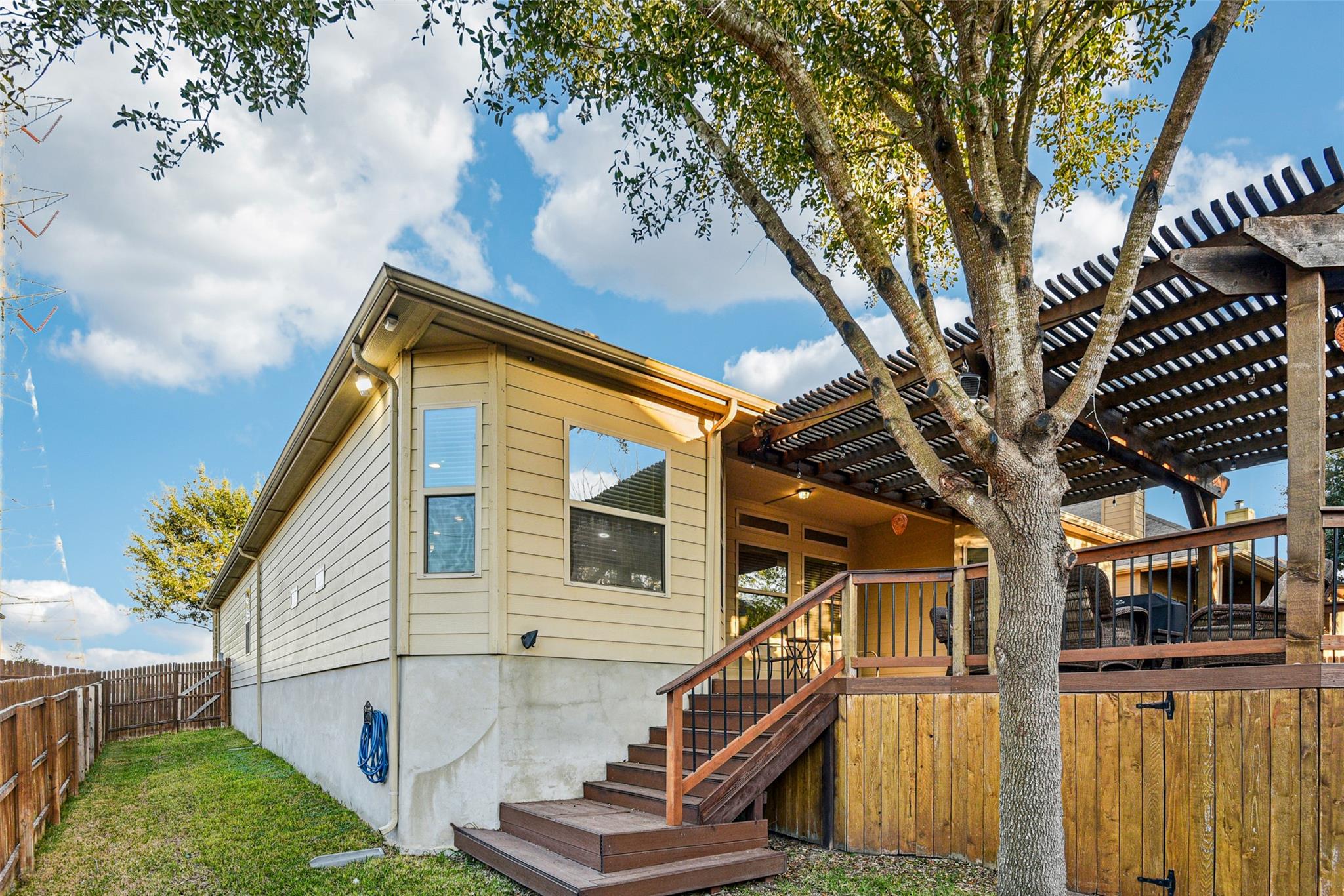 5519 Cypress Pt Pt, Cibolo, TX 78108