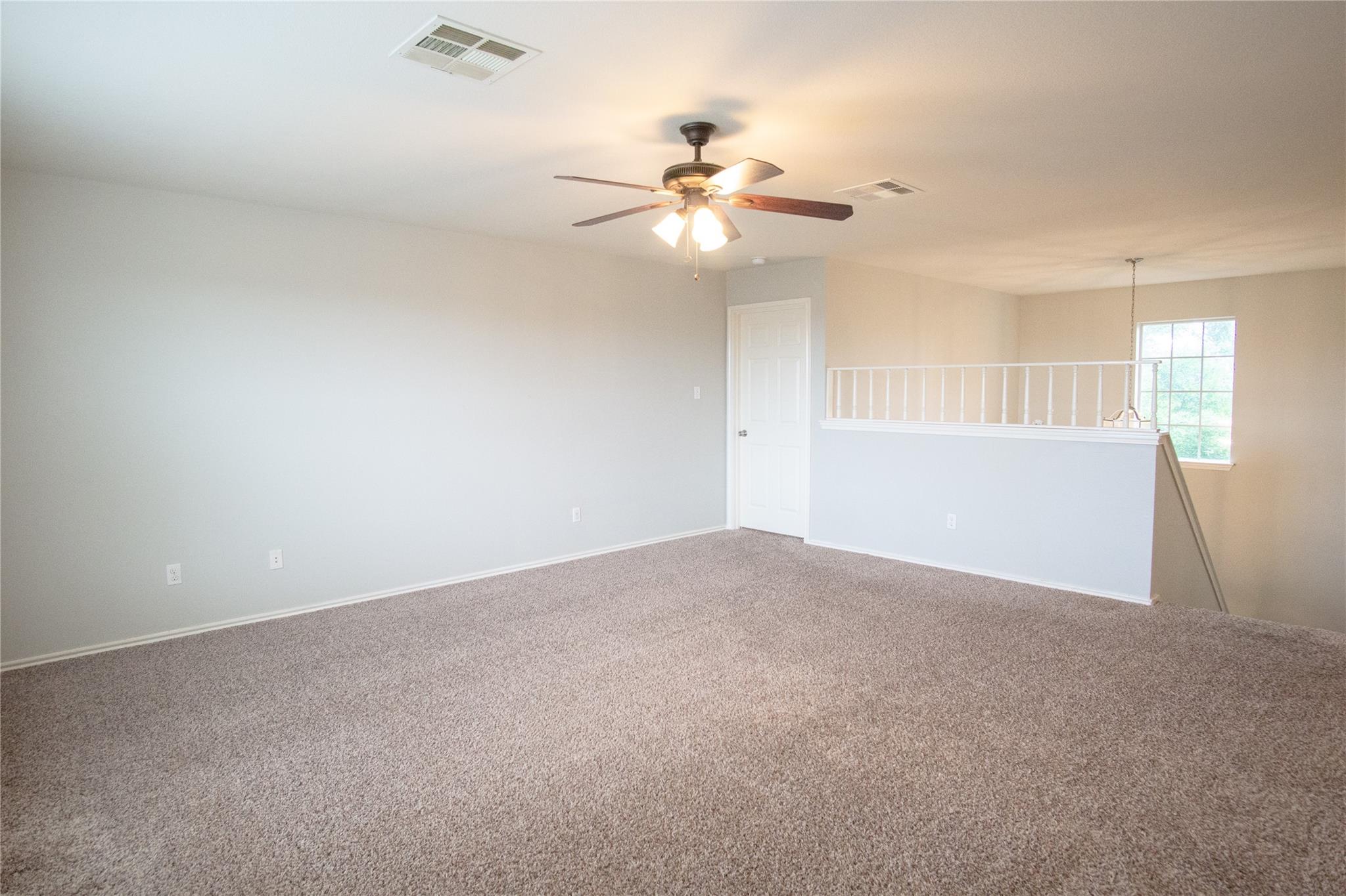 210 Kings Ridge Dr, Buda, TX 78610