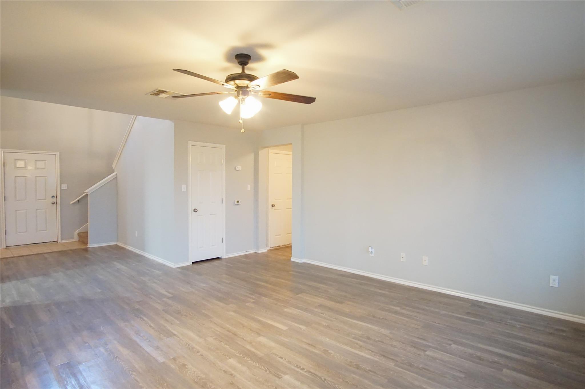 210 Kings Ridge Dr, Buda, TX 78610