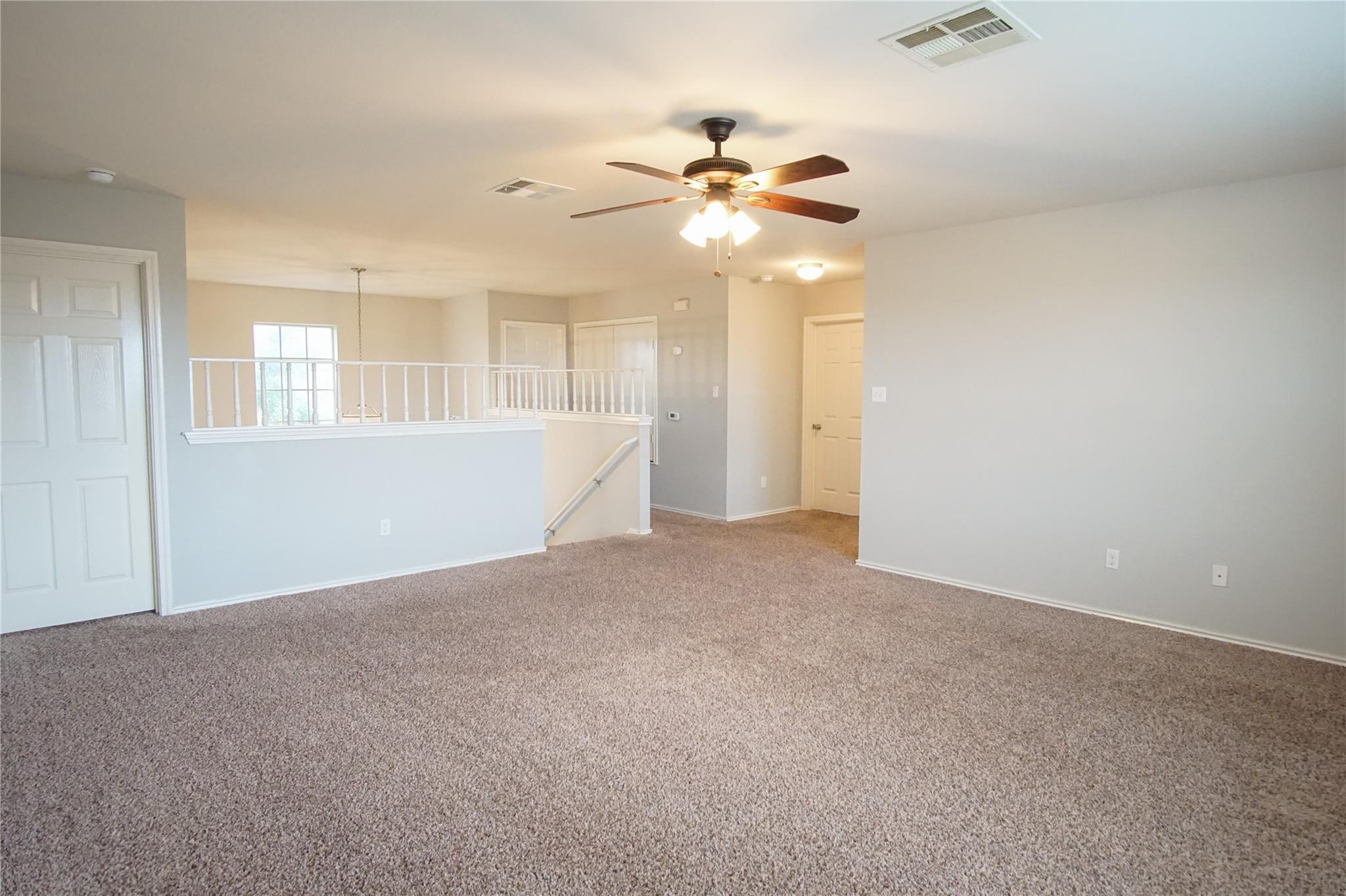 210 Kings Ridge Dr, Buda, TX 78610