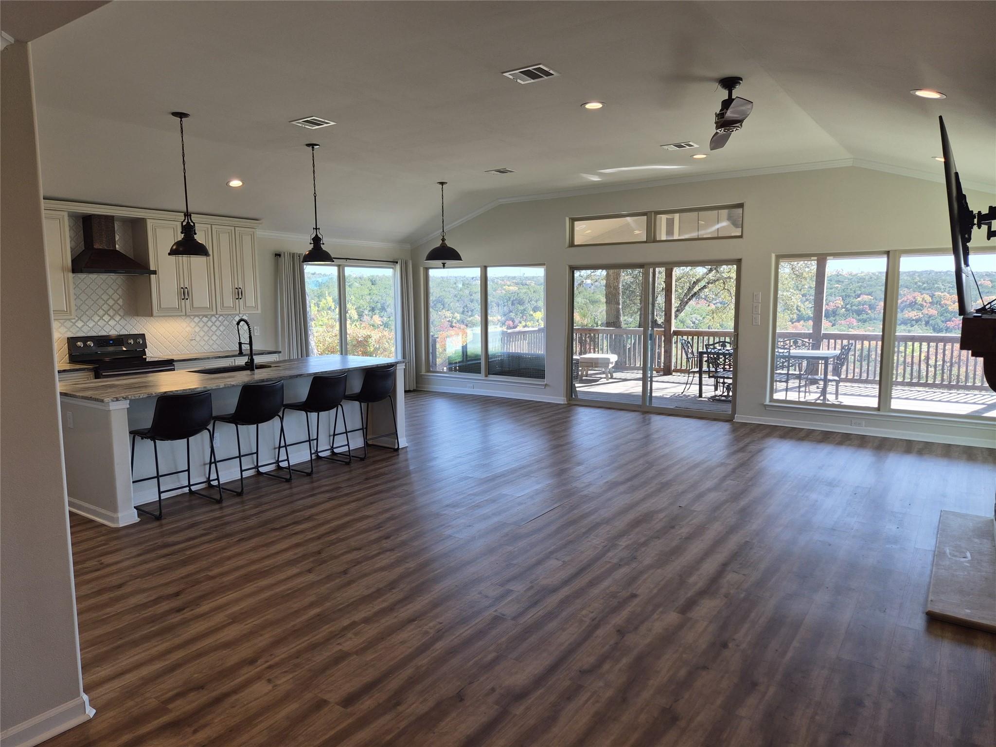 12987 F M Road 2769 Rd, Austin, TX 78726