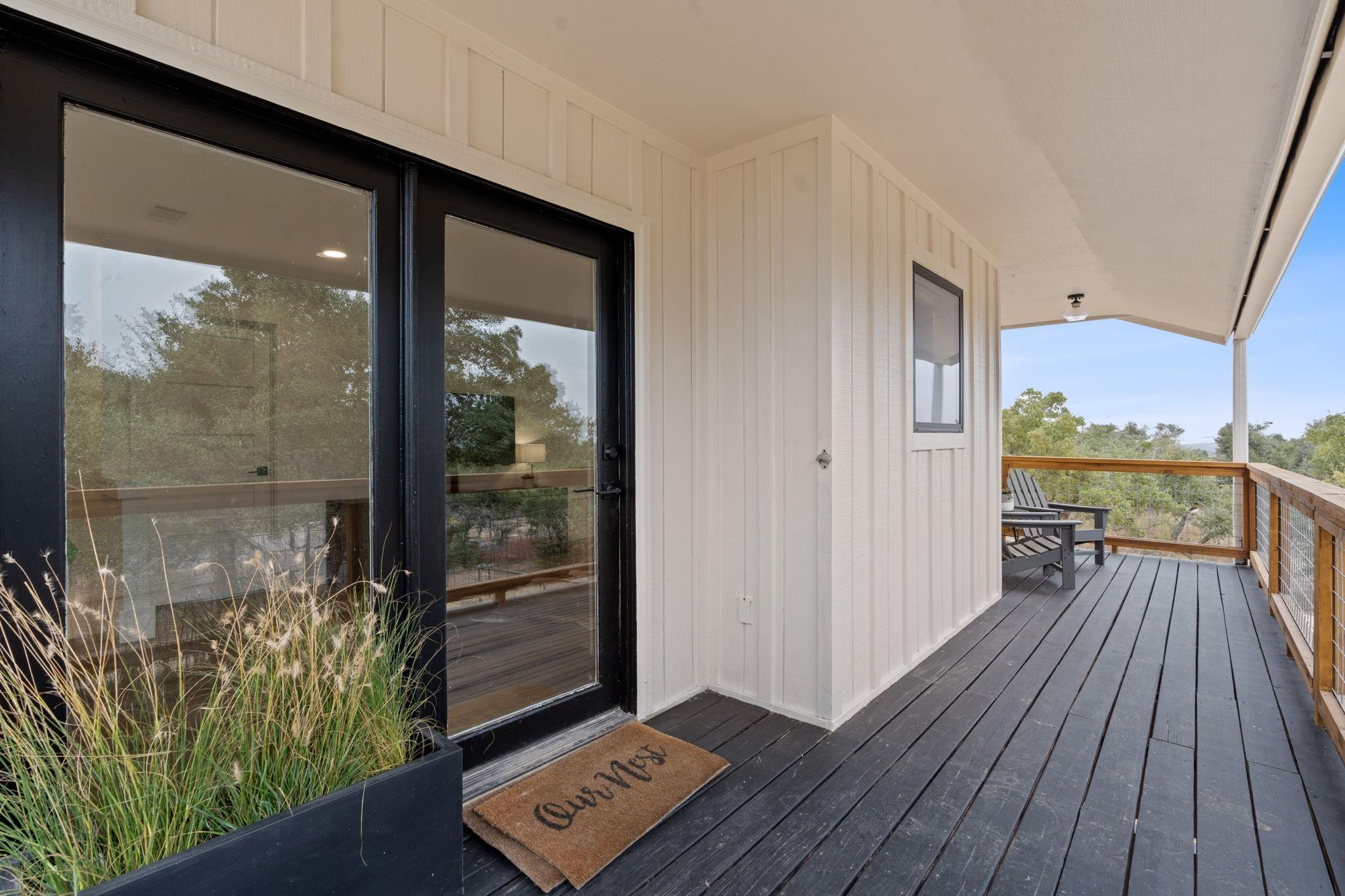 680 S Oak Forest Dr, Dripping Springs, TX 78620