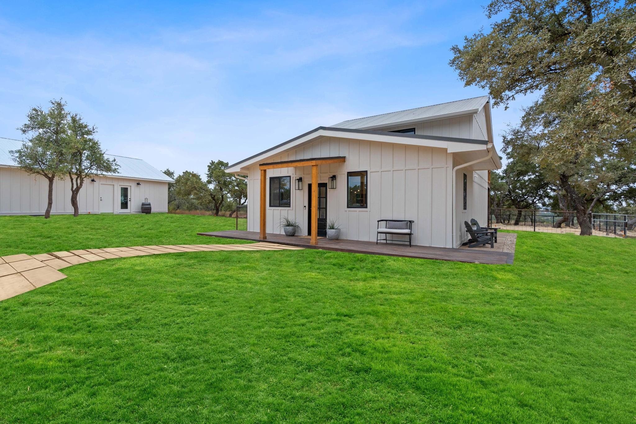 680 S Oak Forest Dr, Dripping Springs, TX 78620