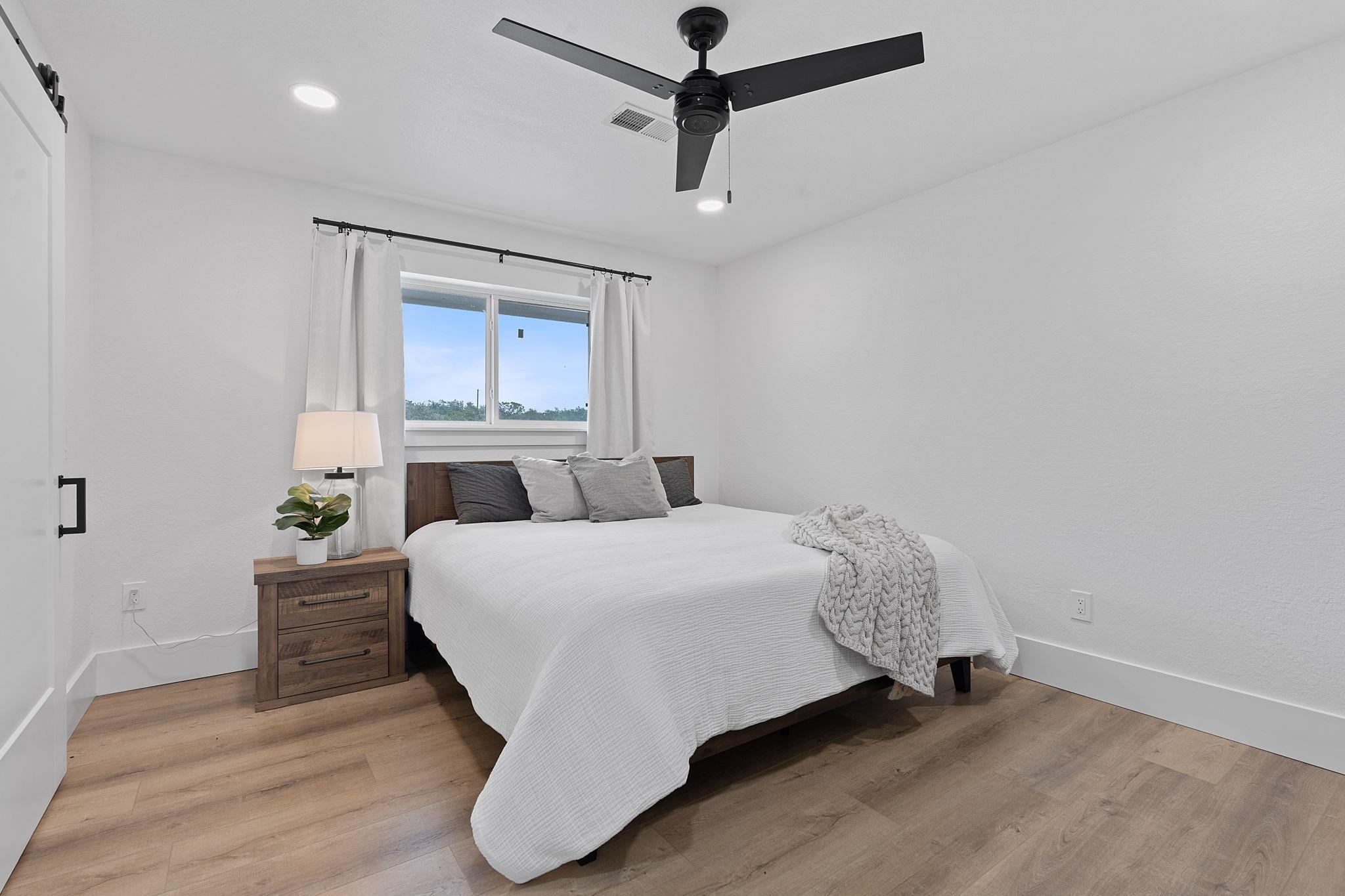 680 S Oak Forest Dr, Dripping Springs, TX 78620